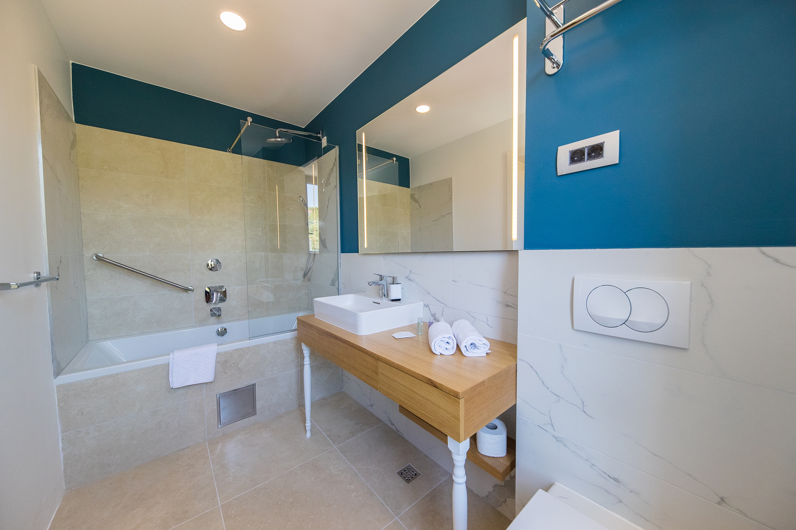 Single Superior with Balcony