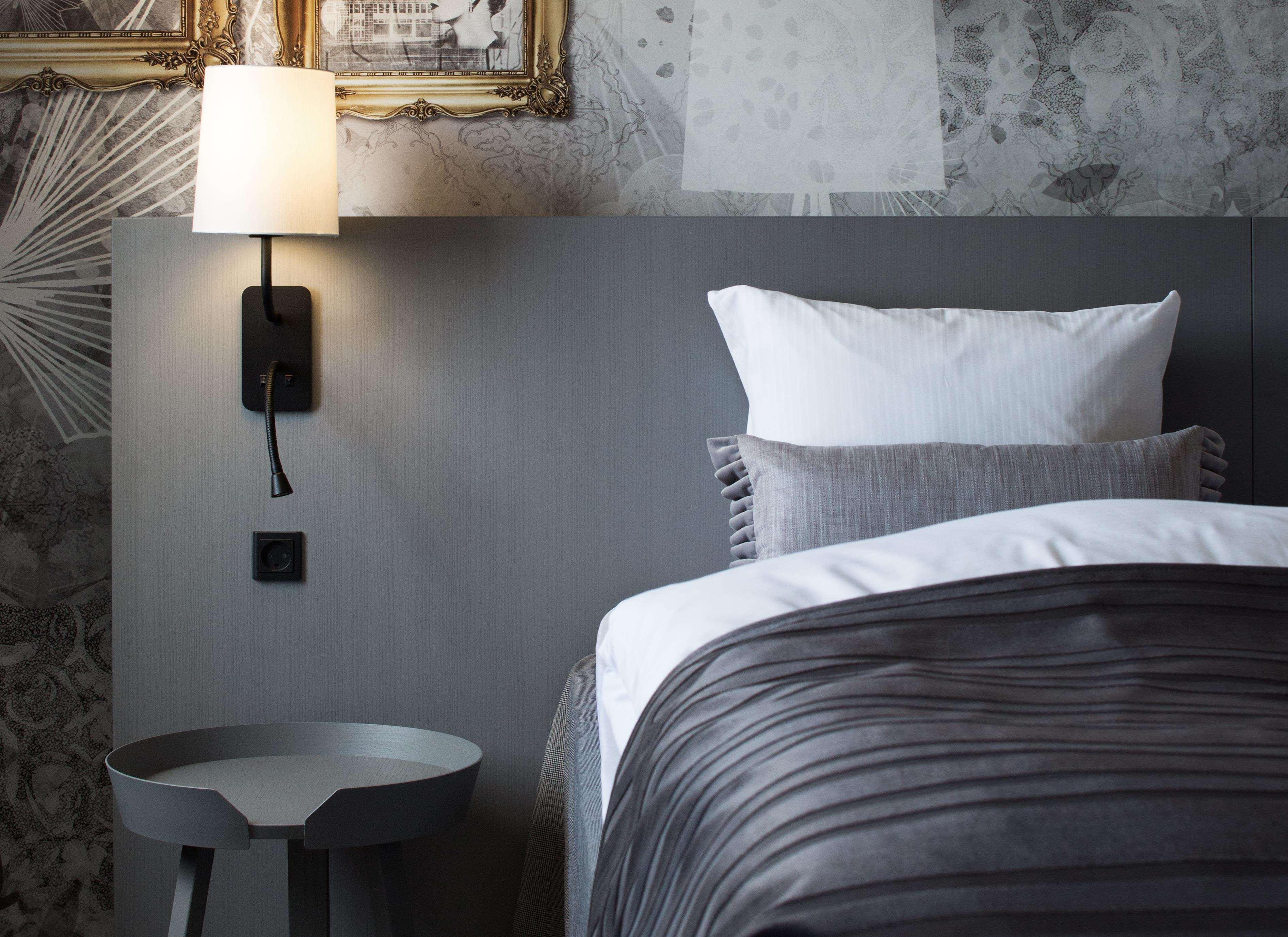 Double Single Queen Size Bed