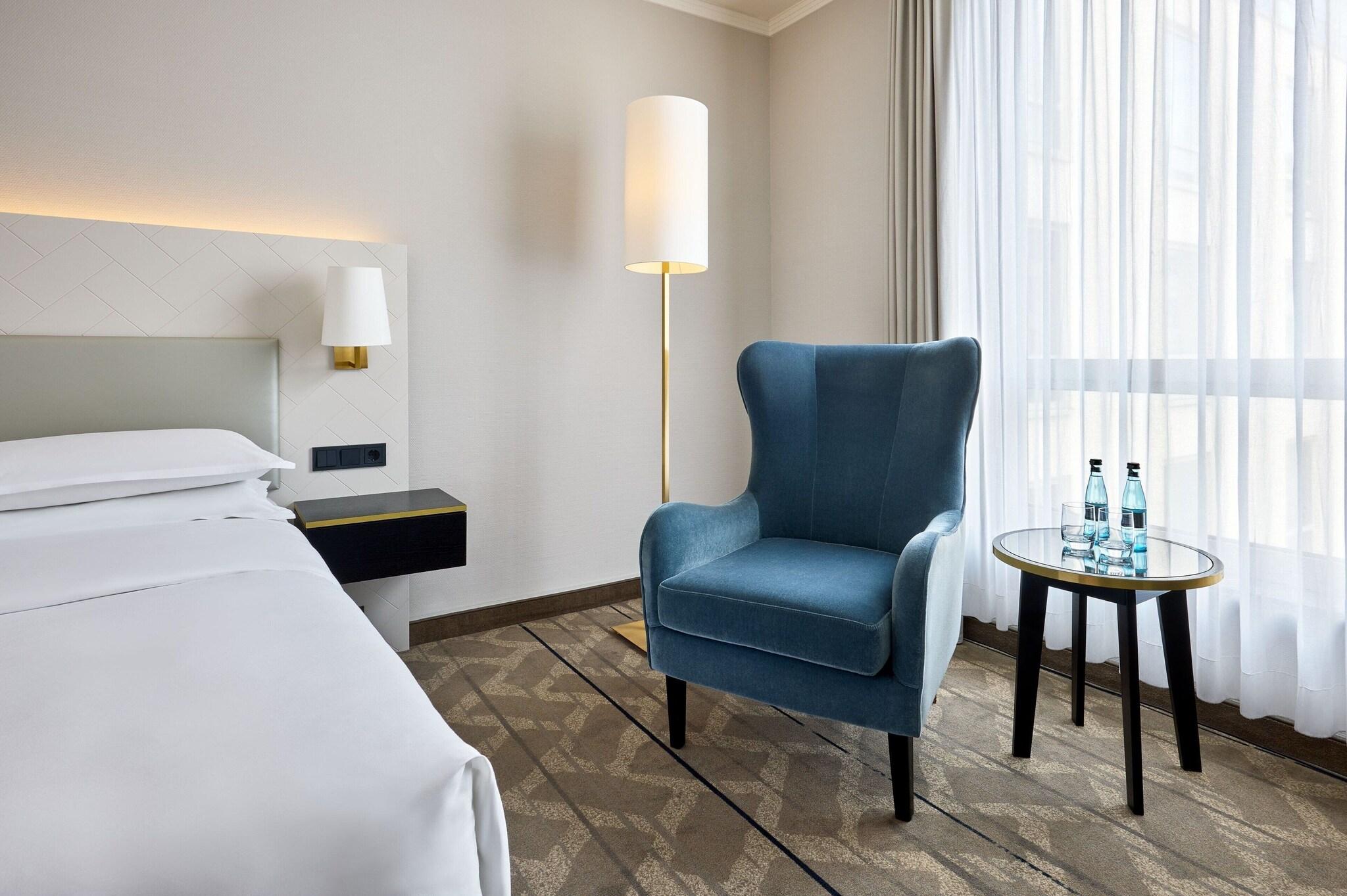 Double Executive King Bed