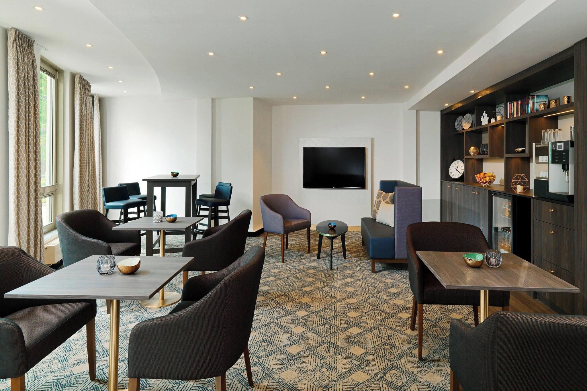 Double Executive King Bed