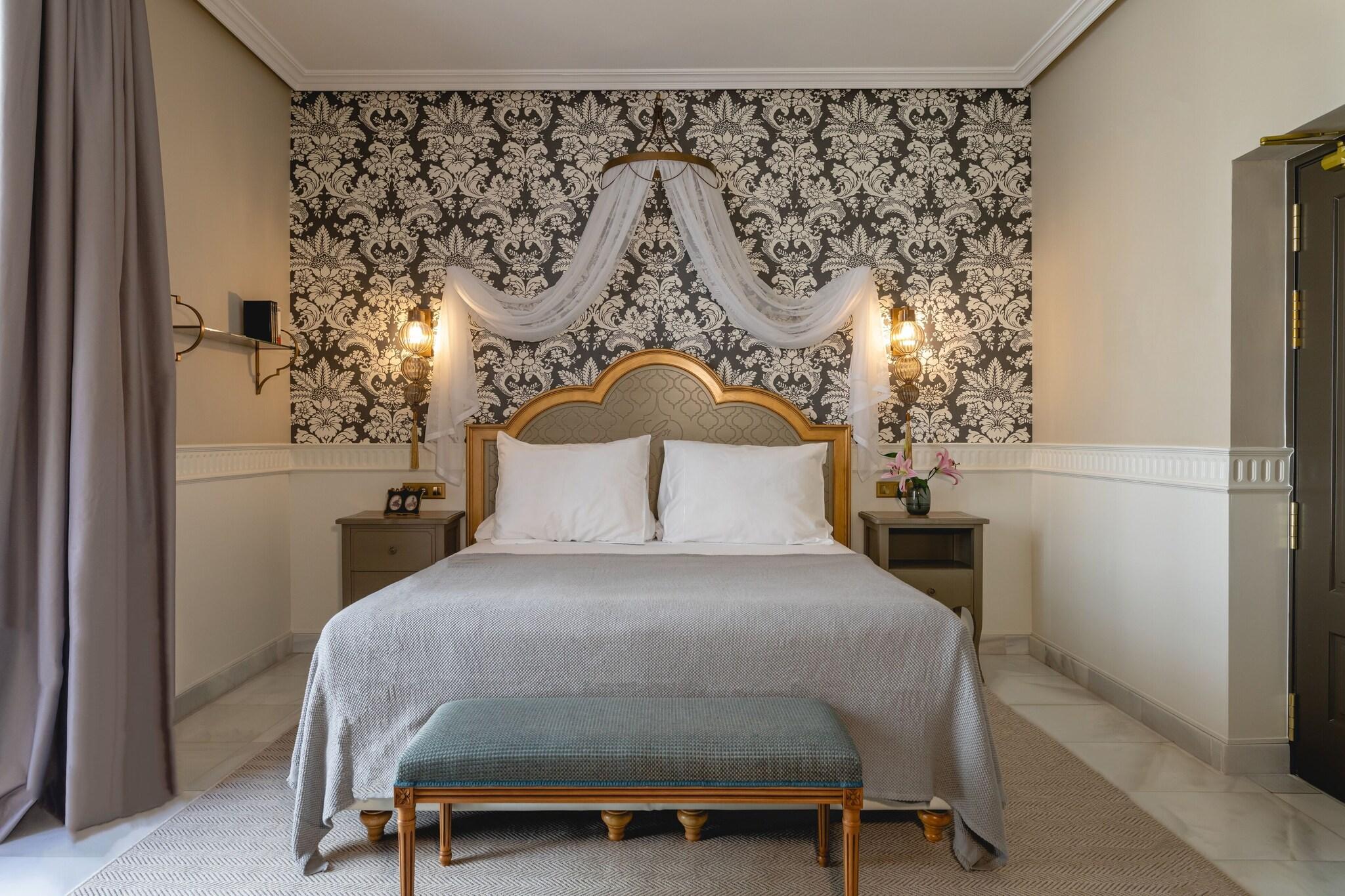 Double Deluxe King Bed