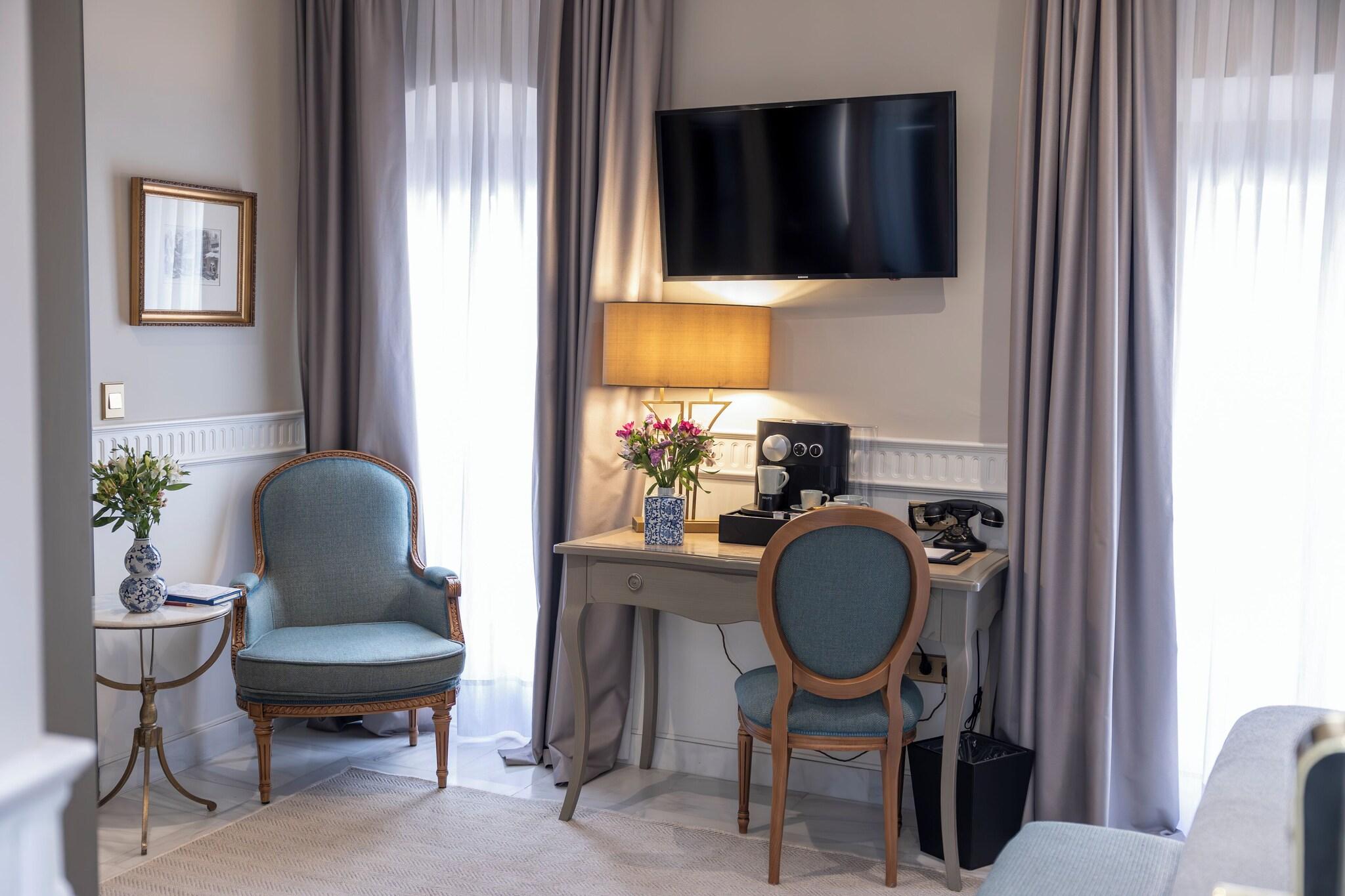 Double Deluxe King Bed