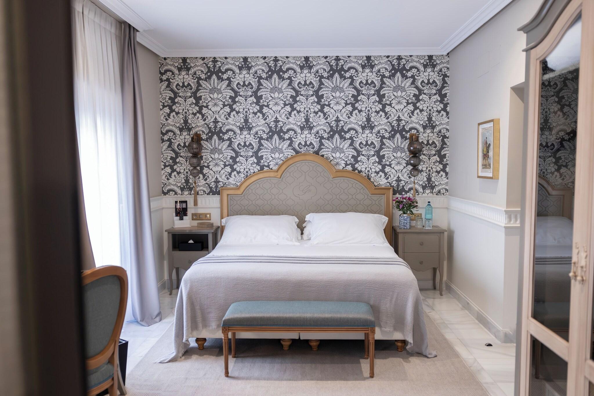 Double Deluxe King Bed