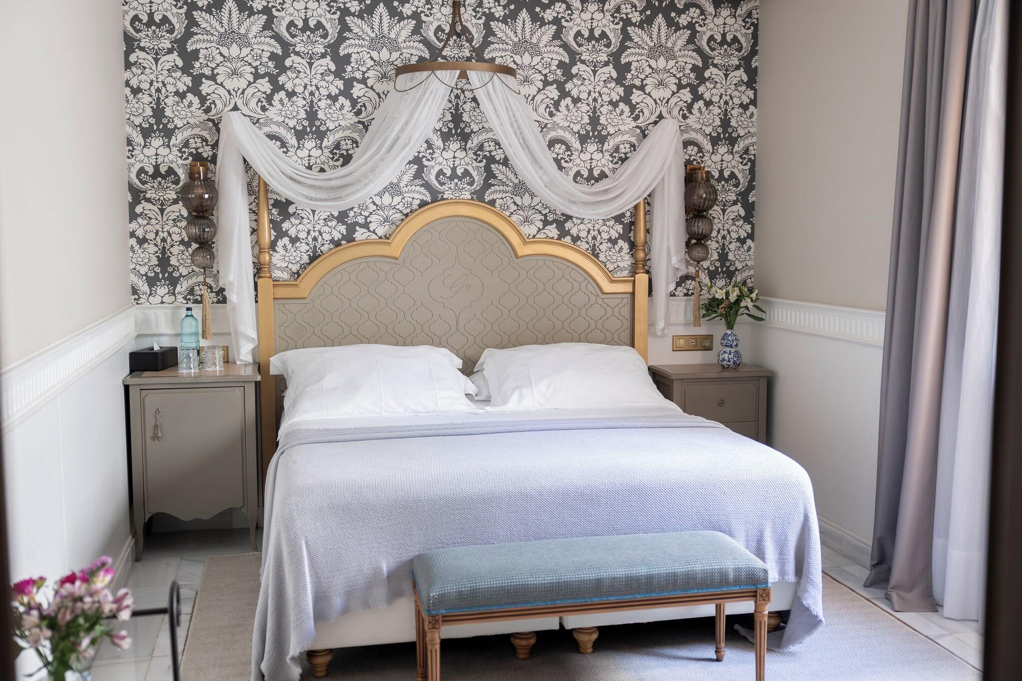 Double King Size Bed