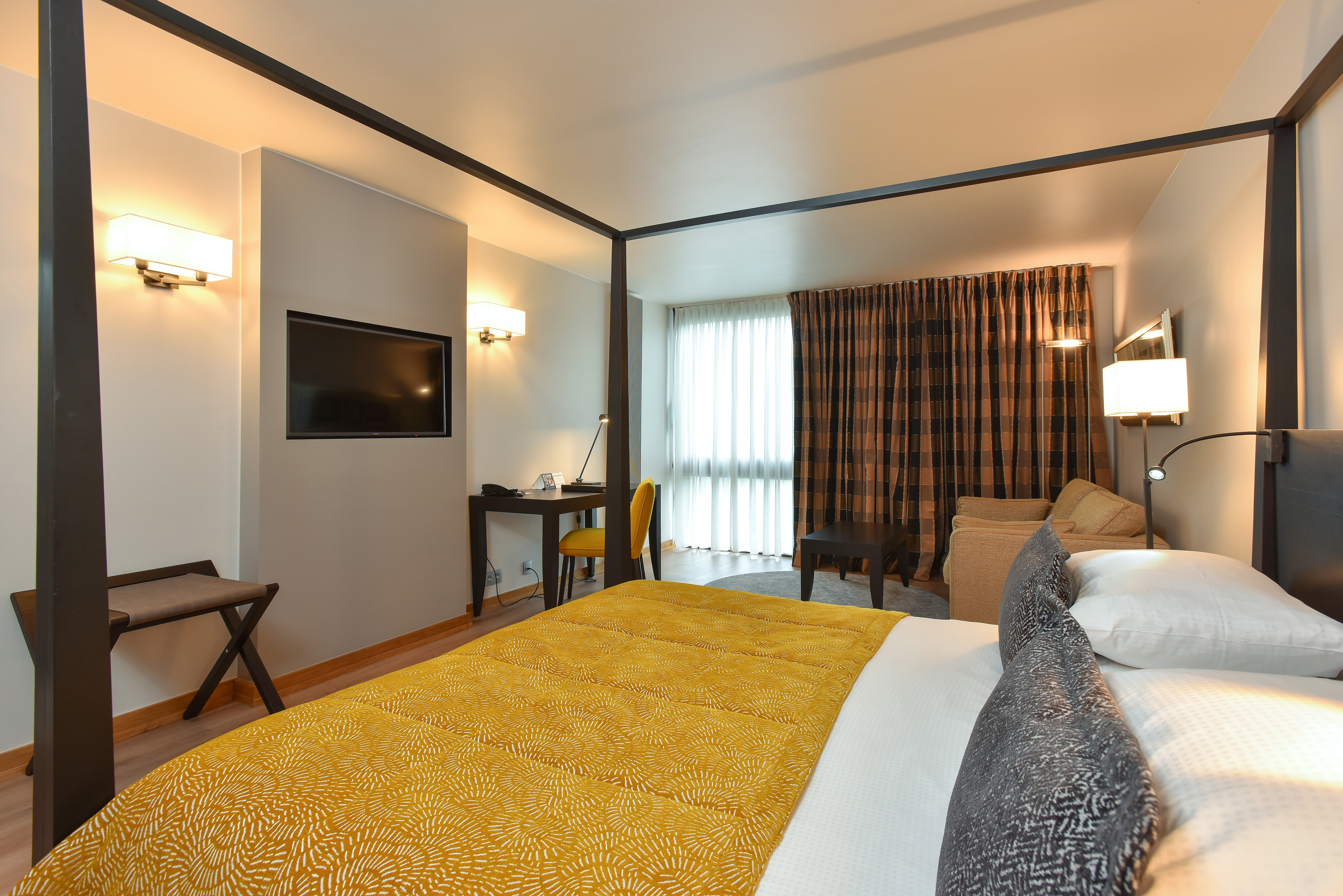 Double Deluxe Lake View