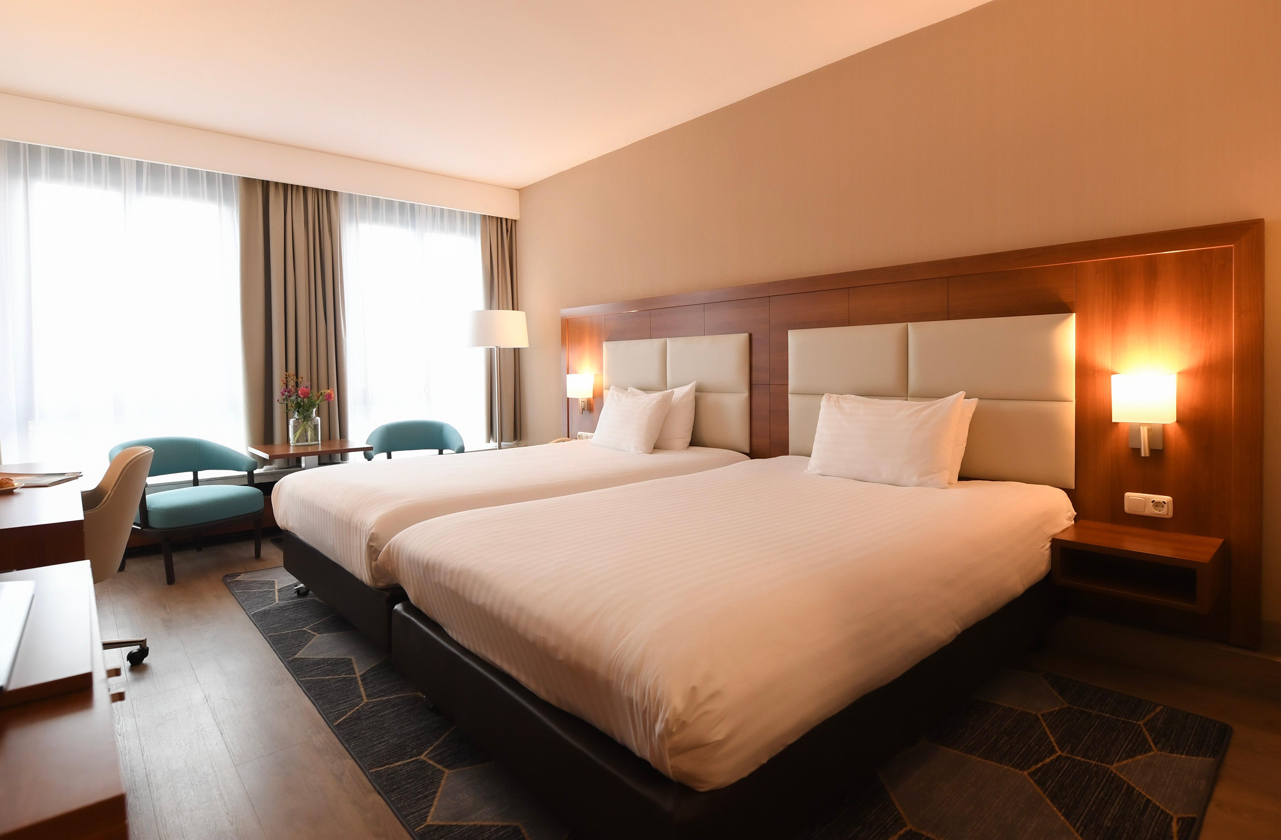 Double Two Queen Beds Premium