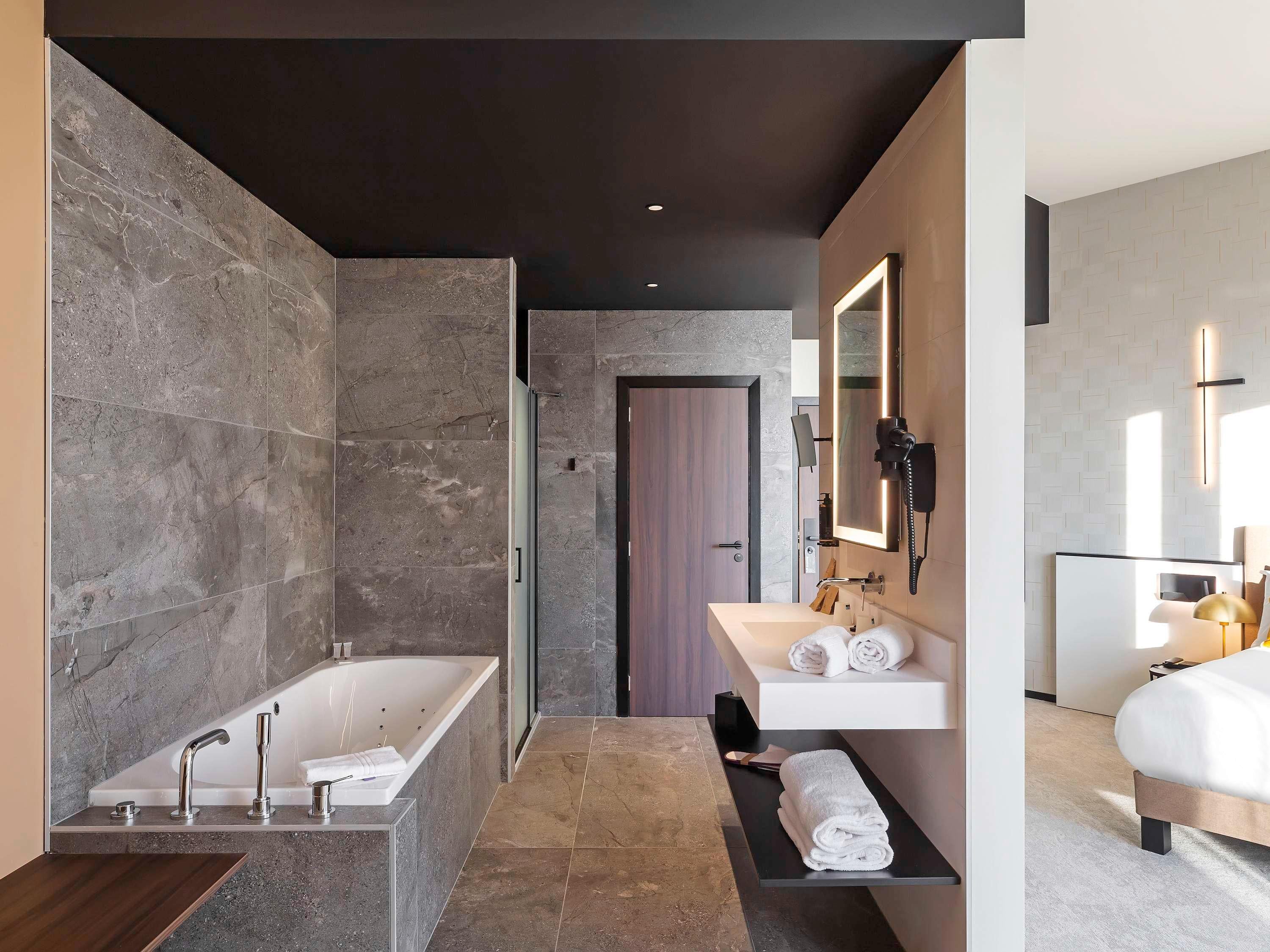 Junior Suite Standard