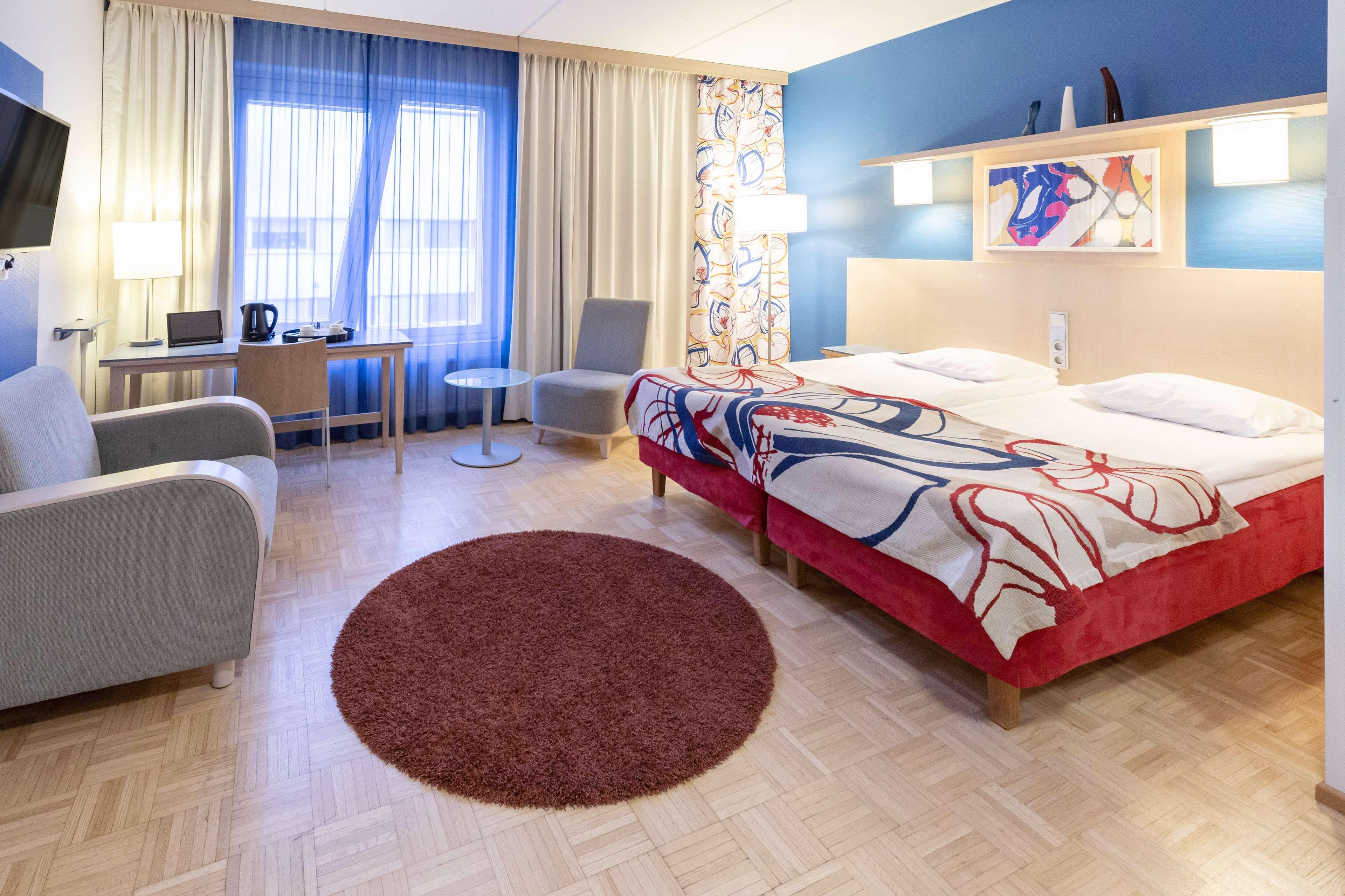 Double Single Superior King Bed