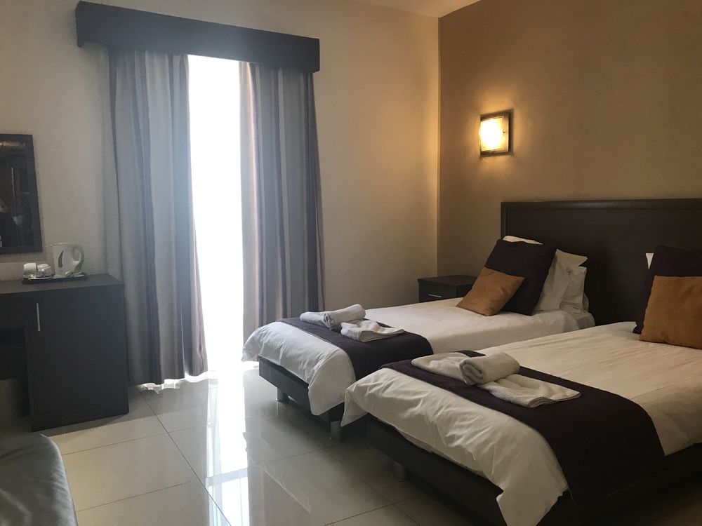 Double or Twin Superior