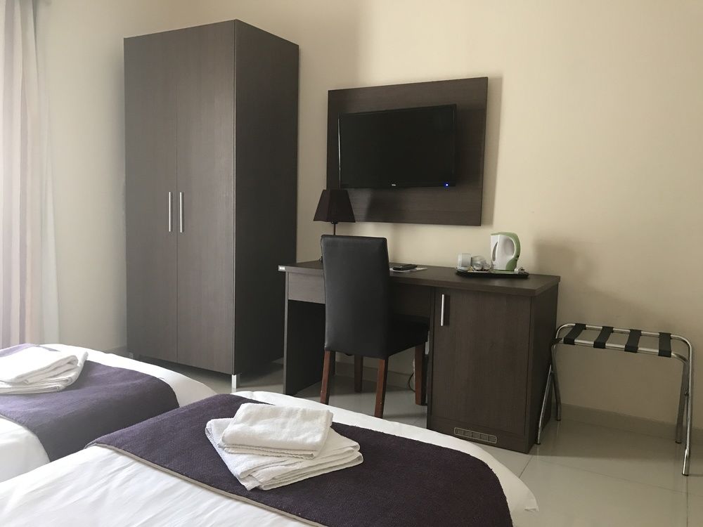 Double or Twin Superior