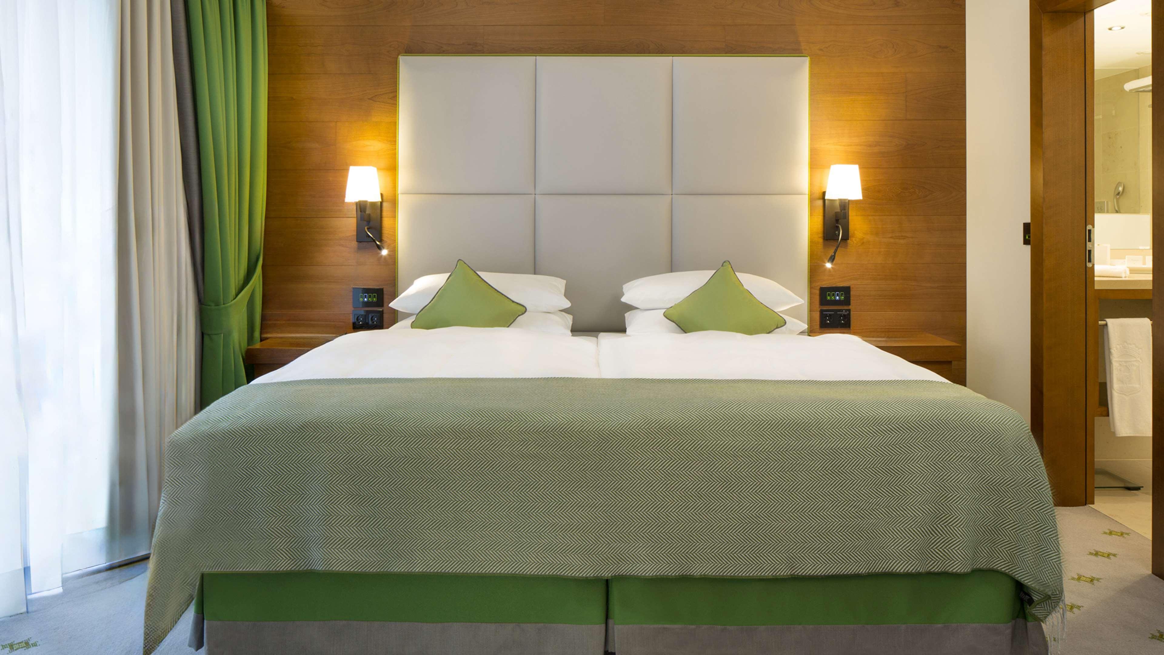 Junior Suite King Size Bed