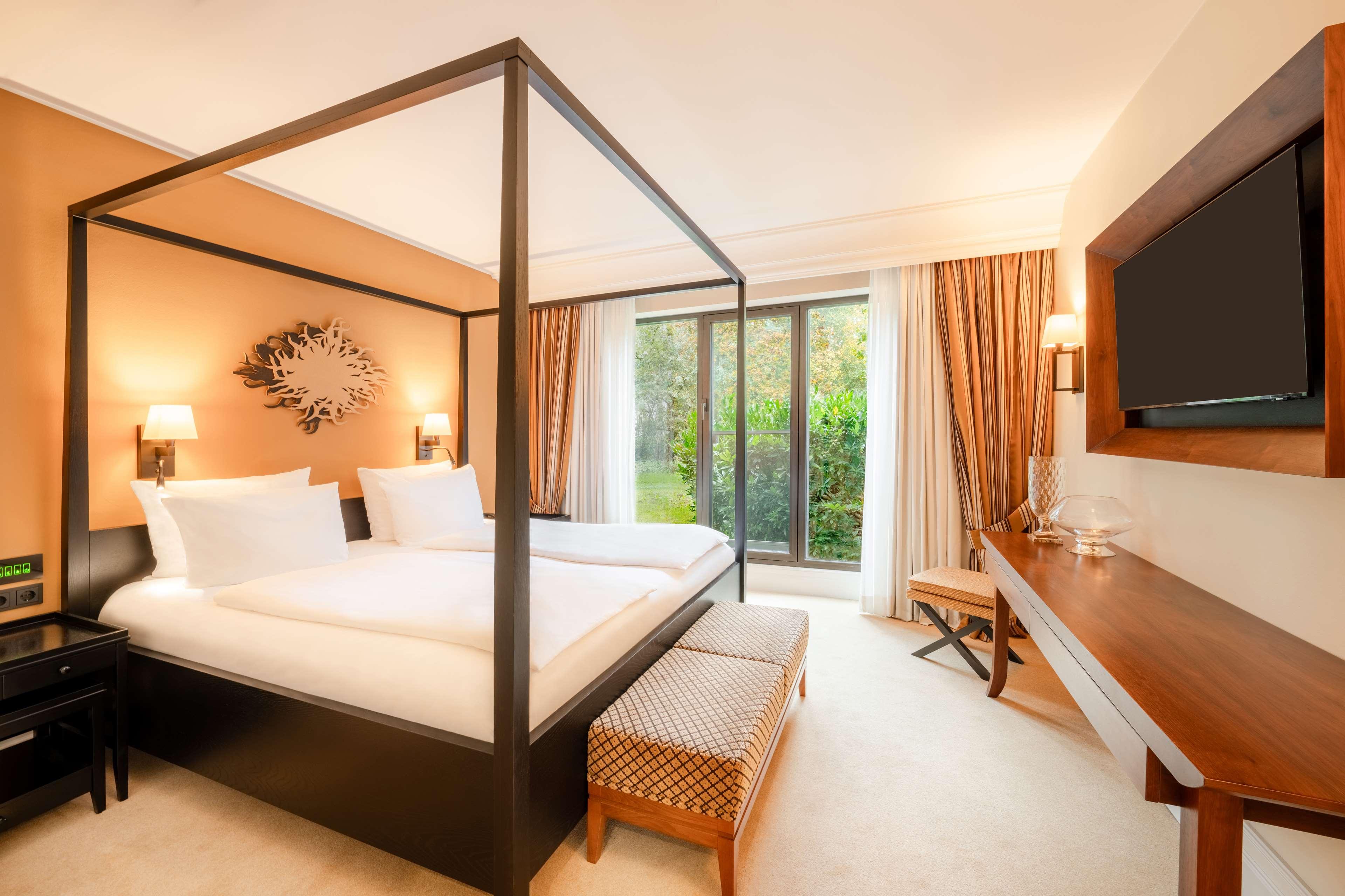 Suite King Bed Two Bedrooms