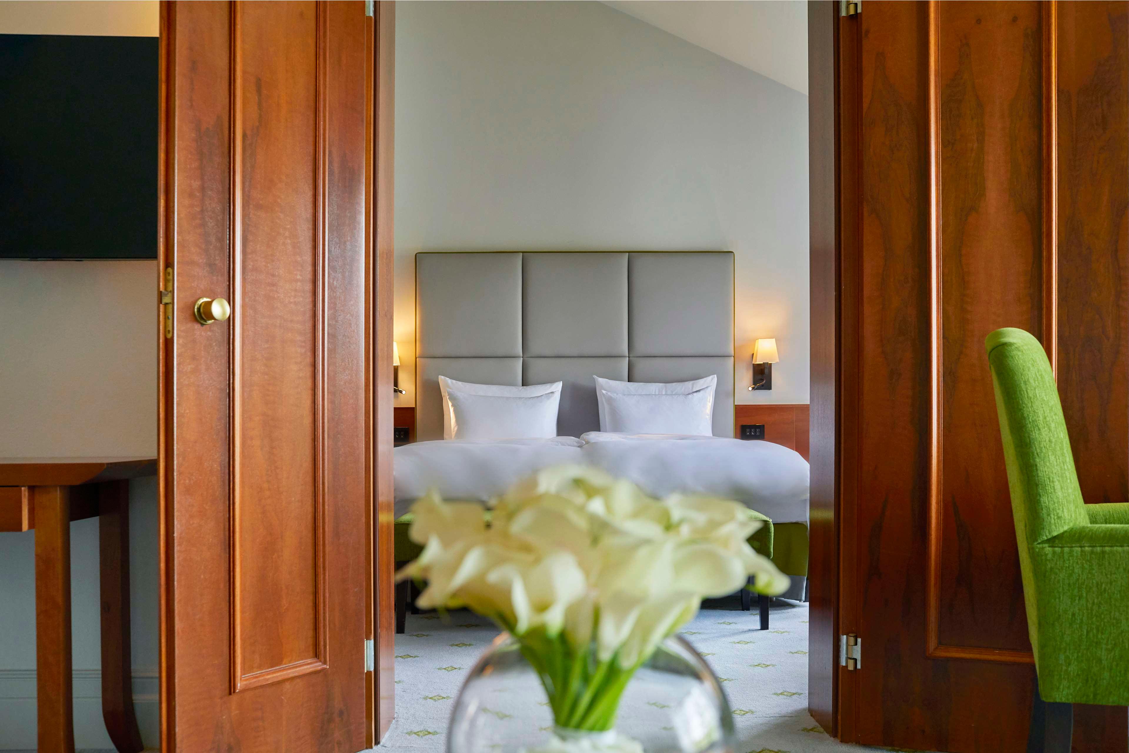 Suite King Bed One Bedroom 