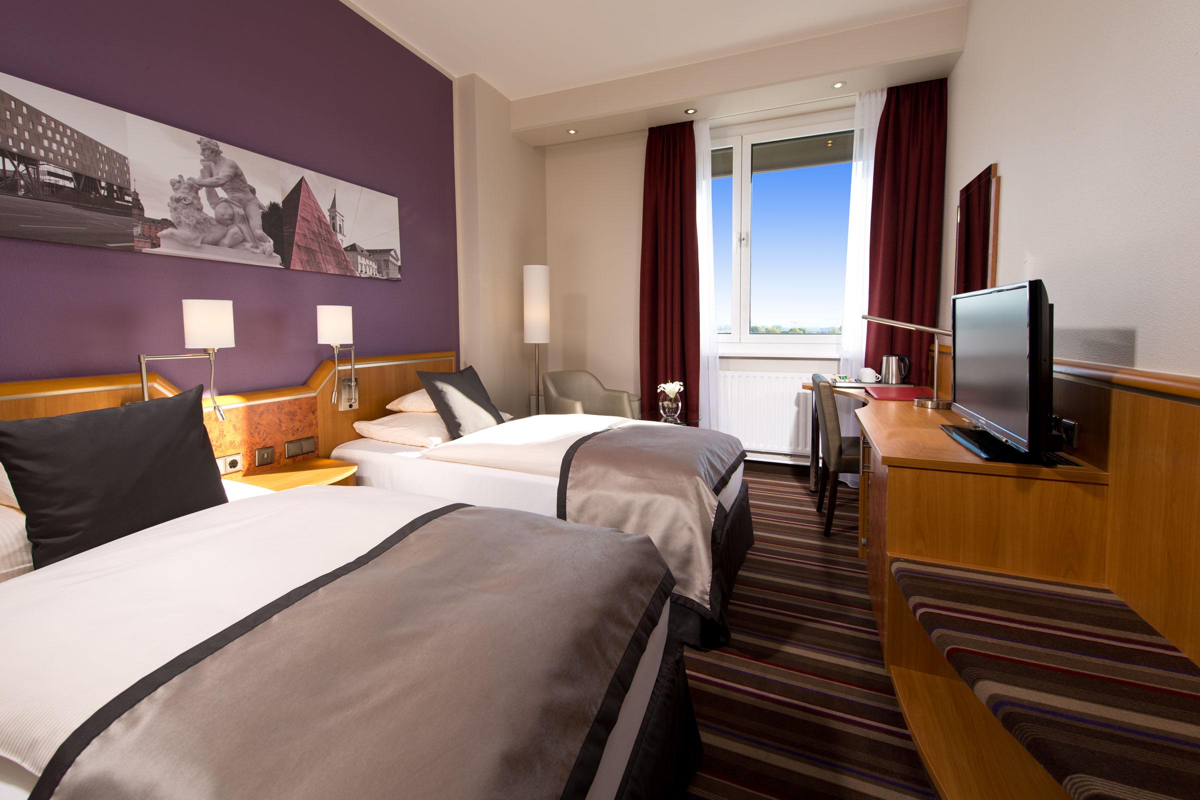 Double or Twin Standard