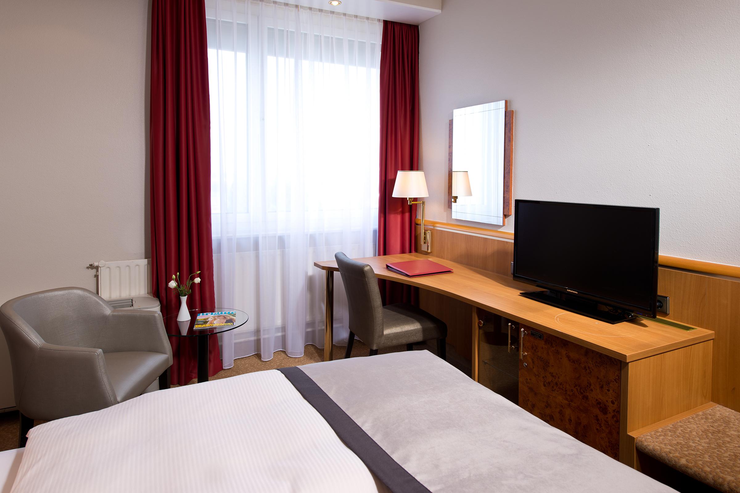 Double or Twin Standard