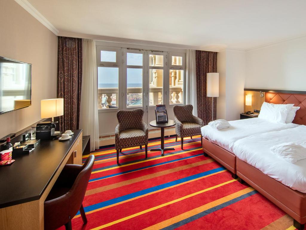 Family Room Superior