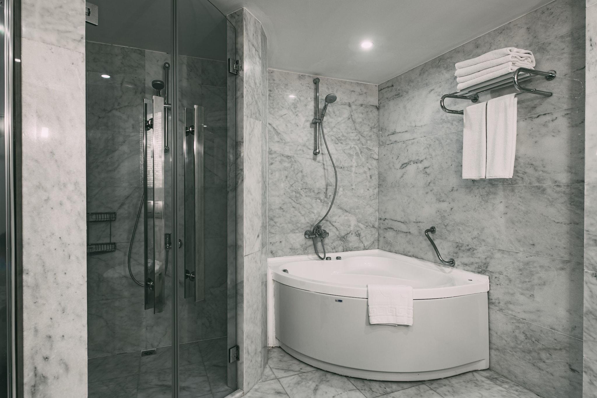 Suite with Double Bed