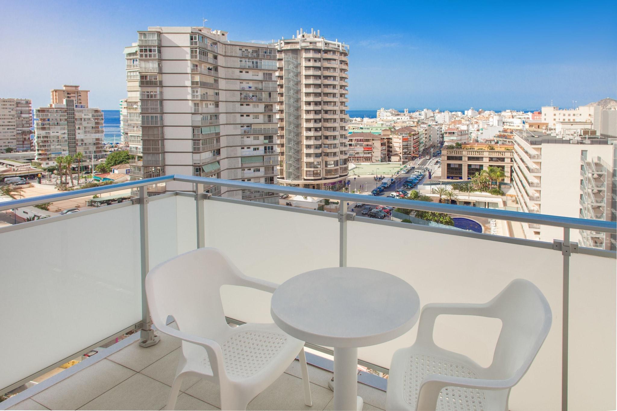 Double City View Queen Bed