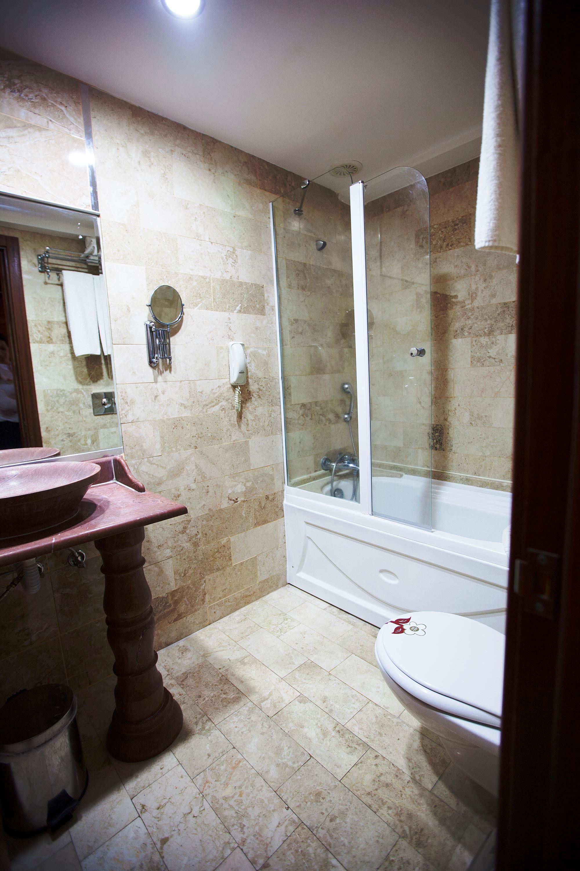 Family Room Land View