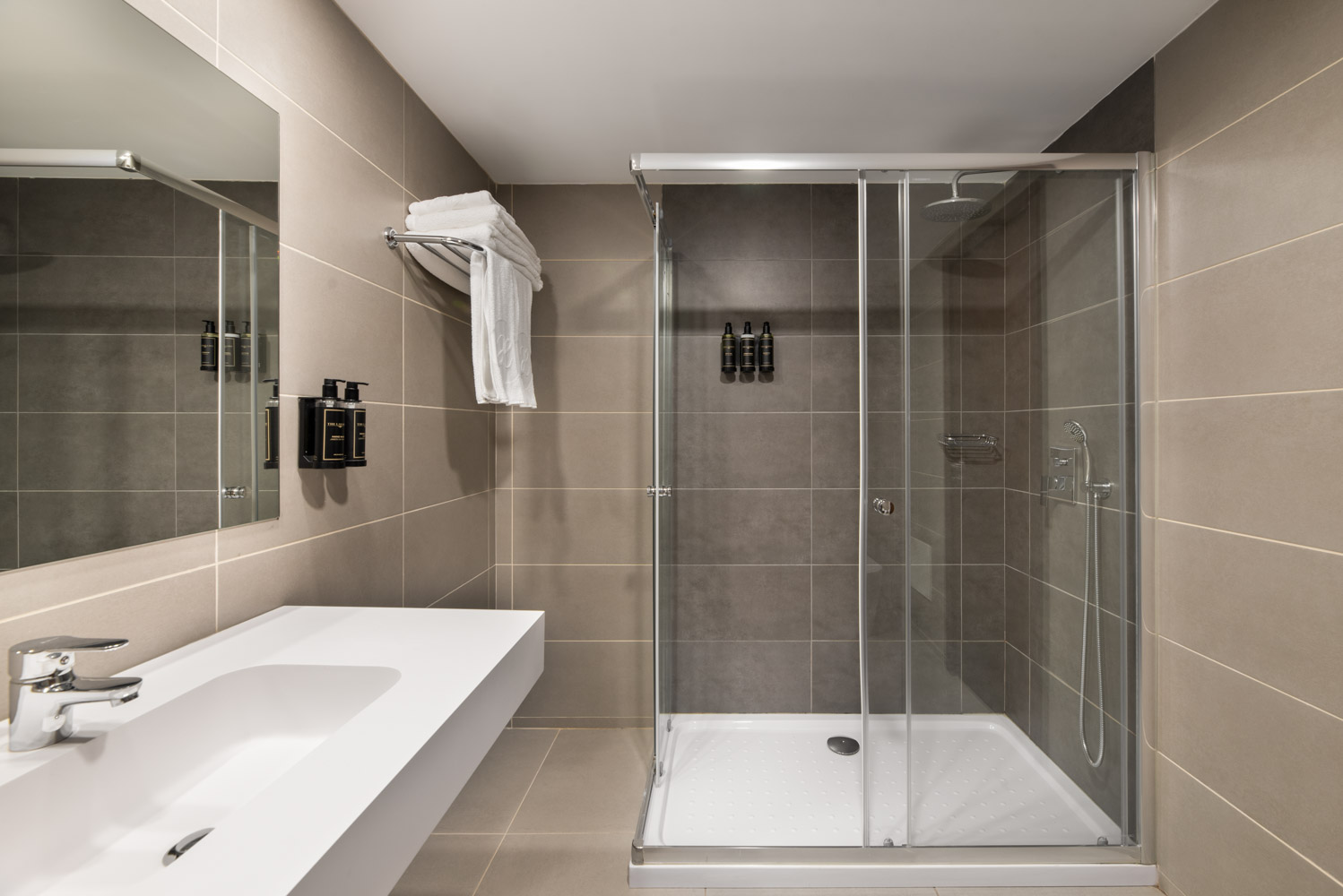 Twin Deluxe with Views