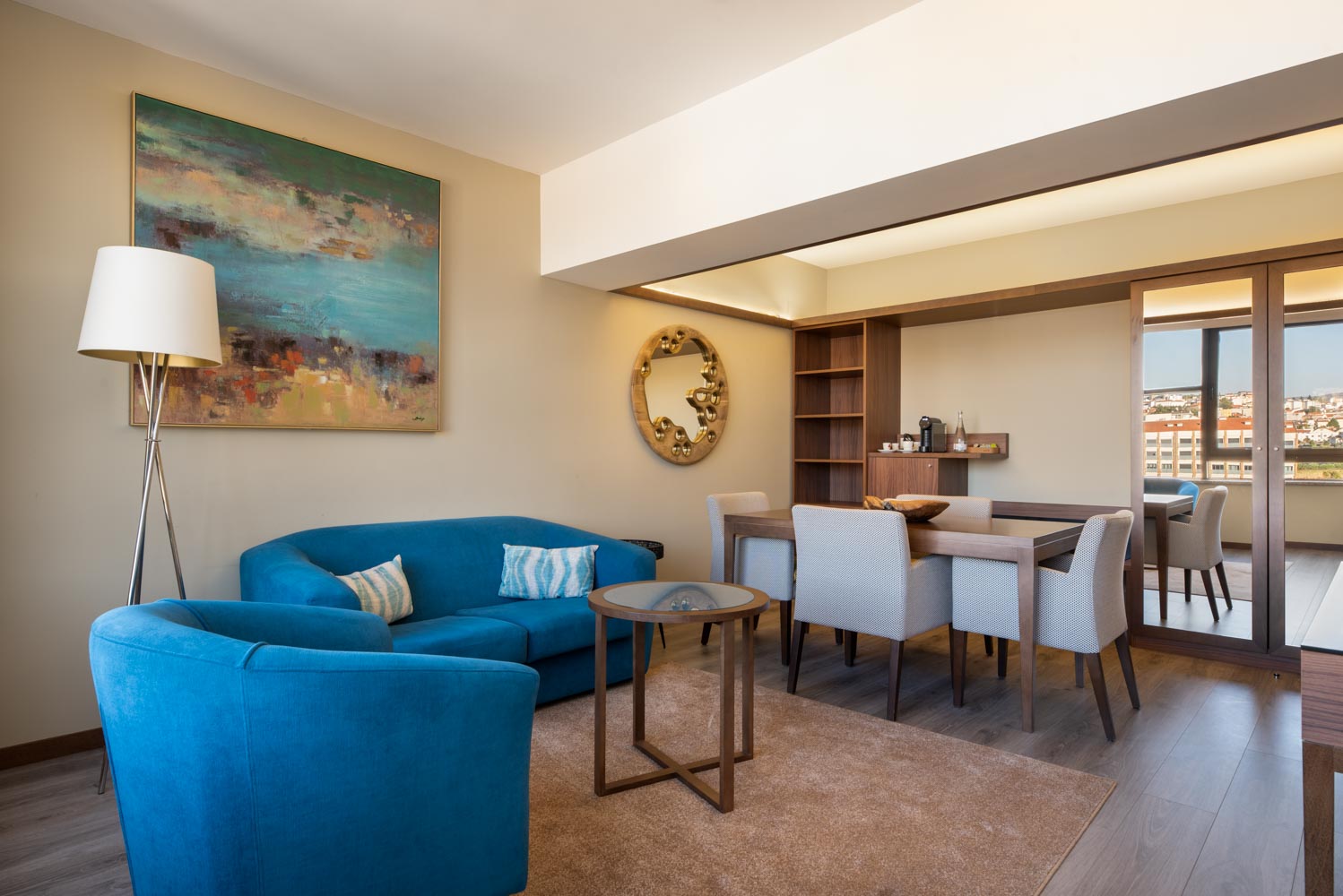 Suite Deluxe with Views