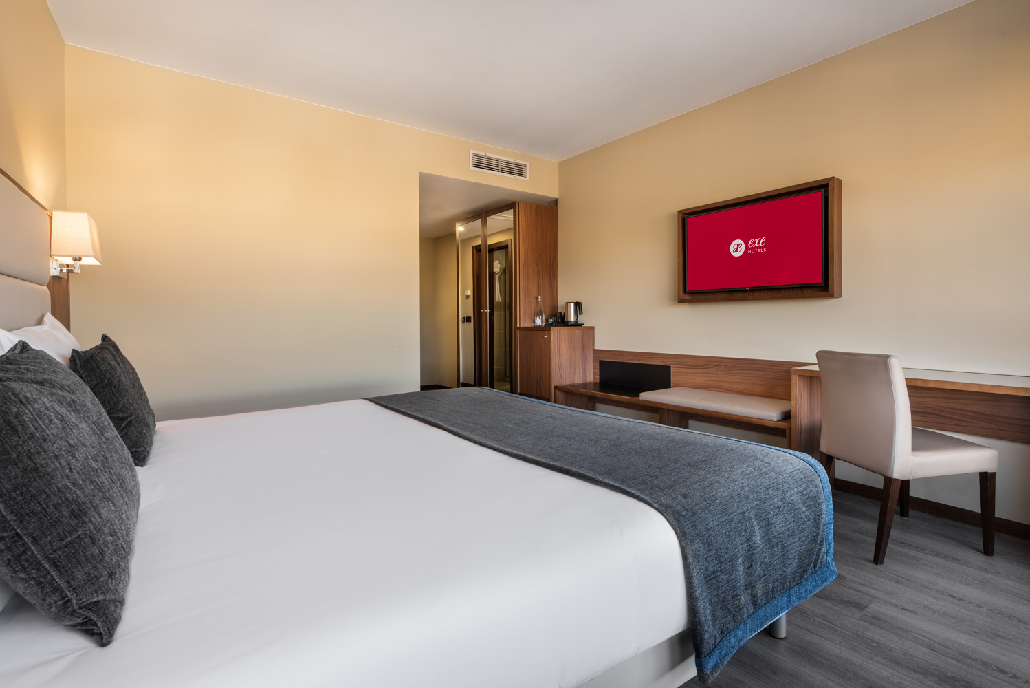 Double Single with Views