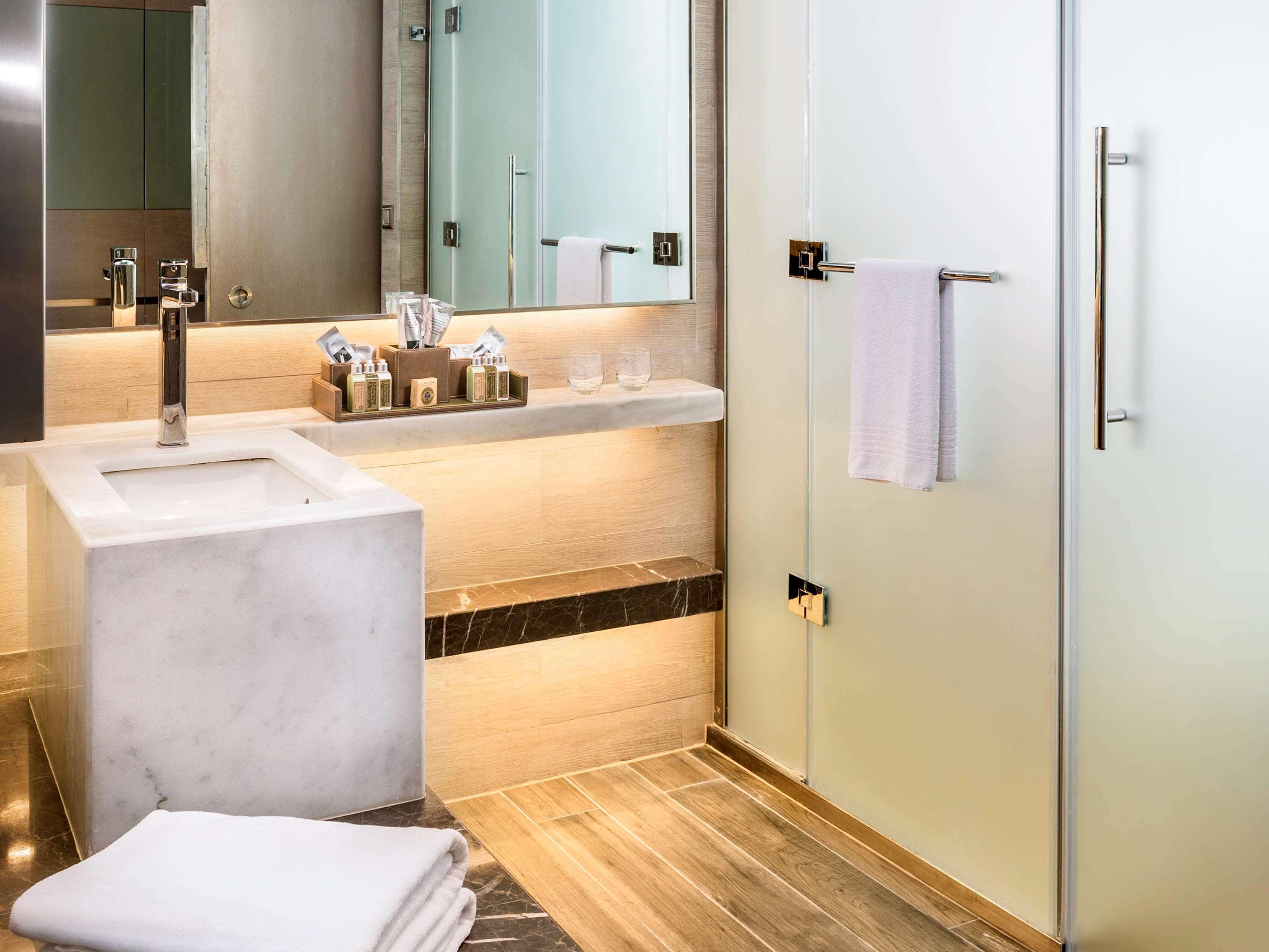 Double Single Deluxe Land View