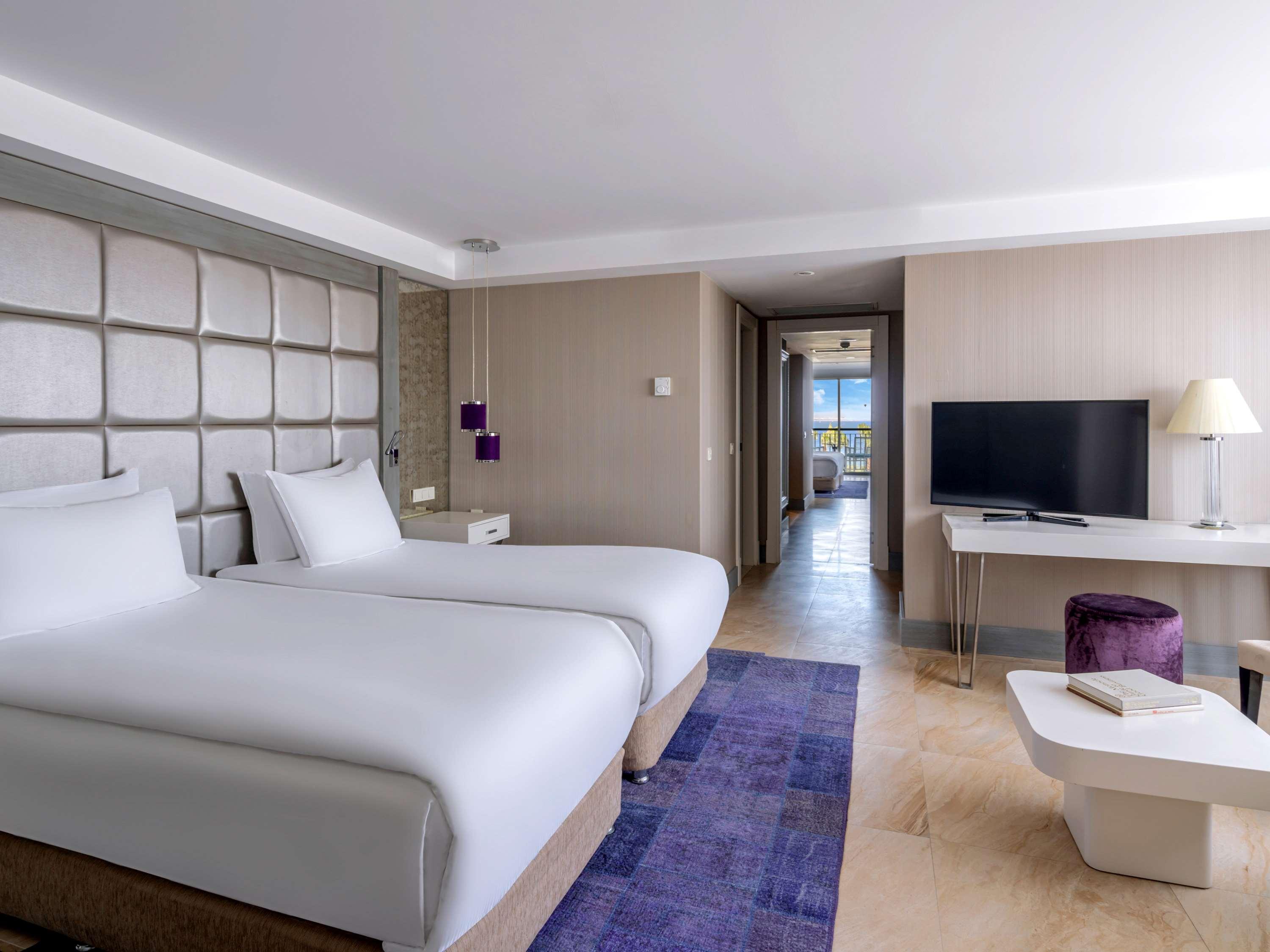 Double Single Deluxe Sea View