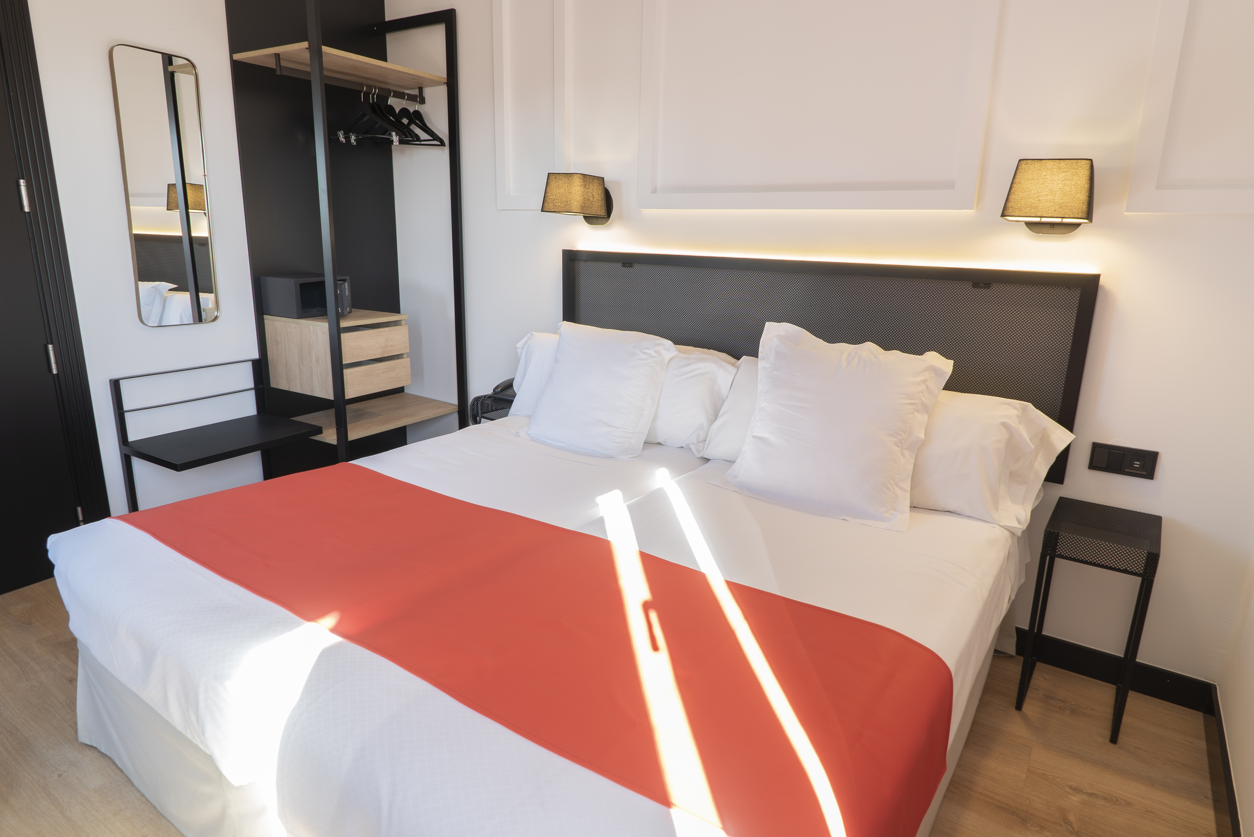 Double or Twin Standard