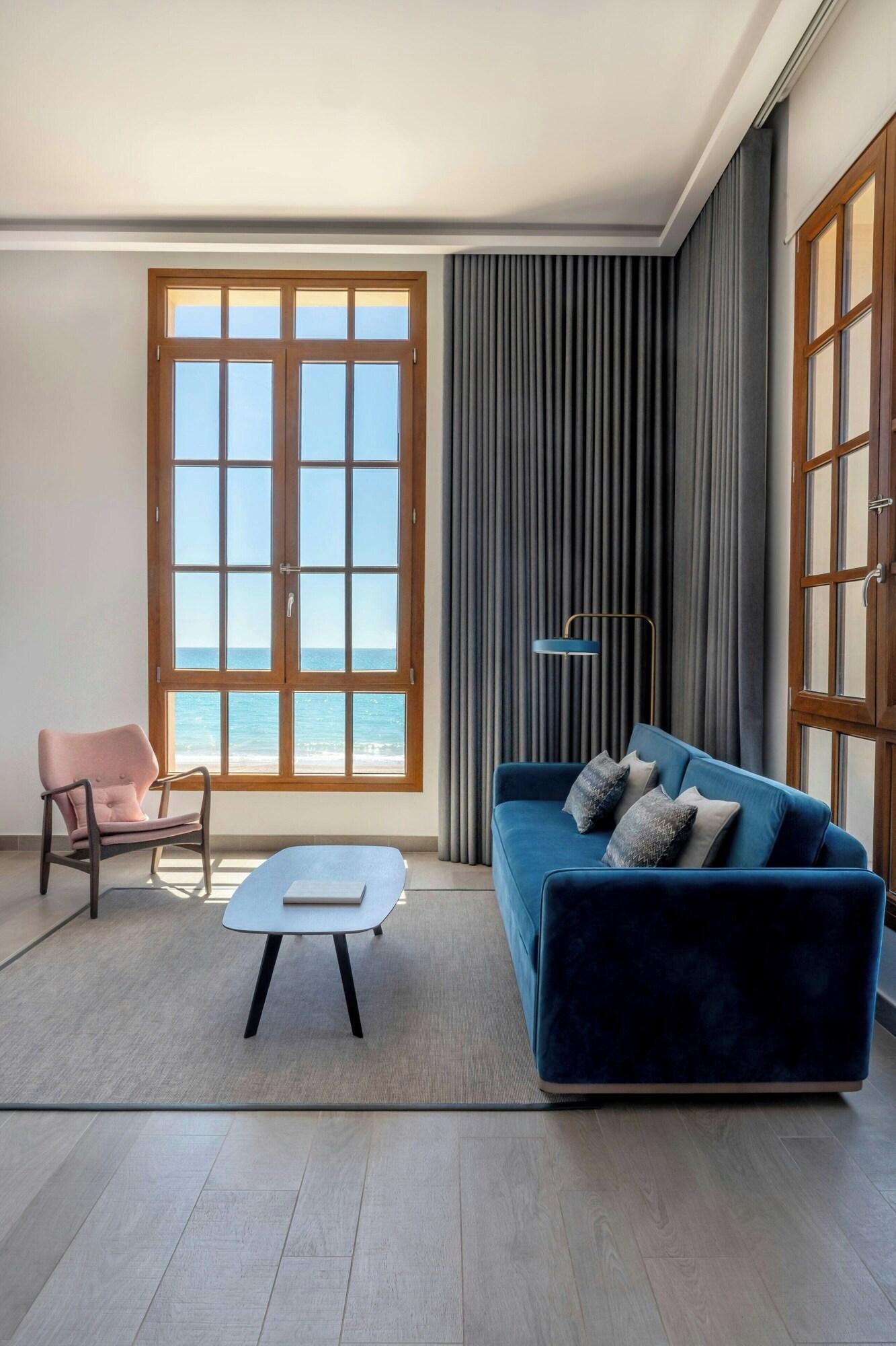 Junior Suite Beach Front