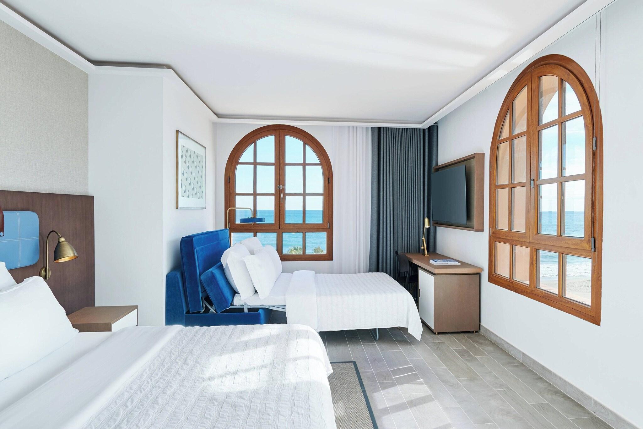 Junior Suite Beach Front