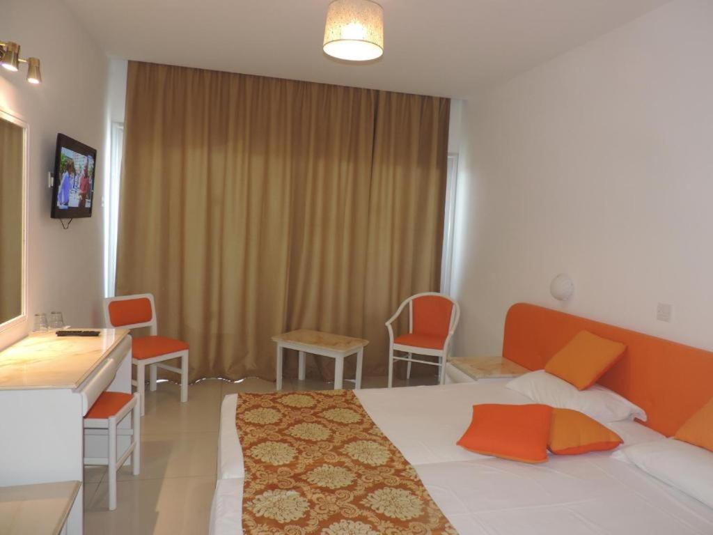 Double or Twin Sea View