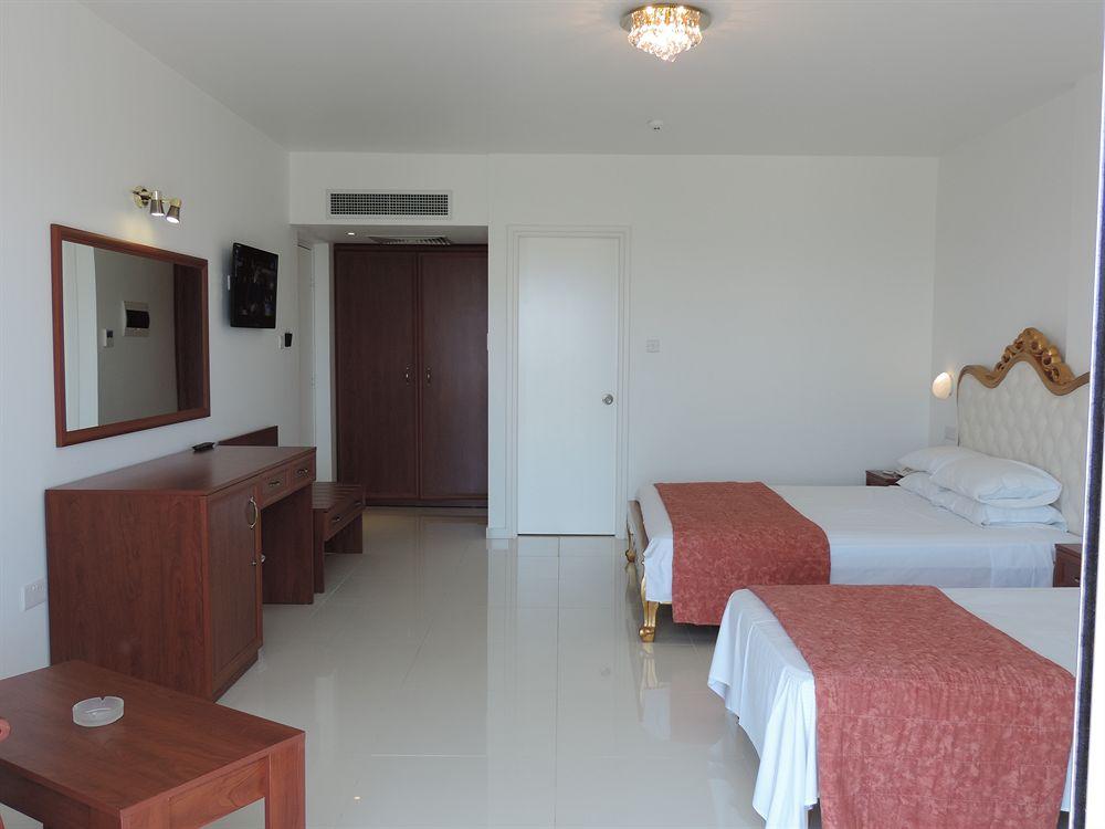 Double or Twin Land View