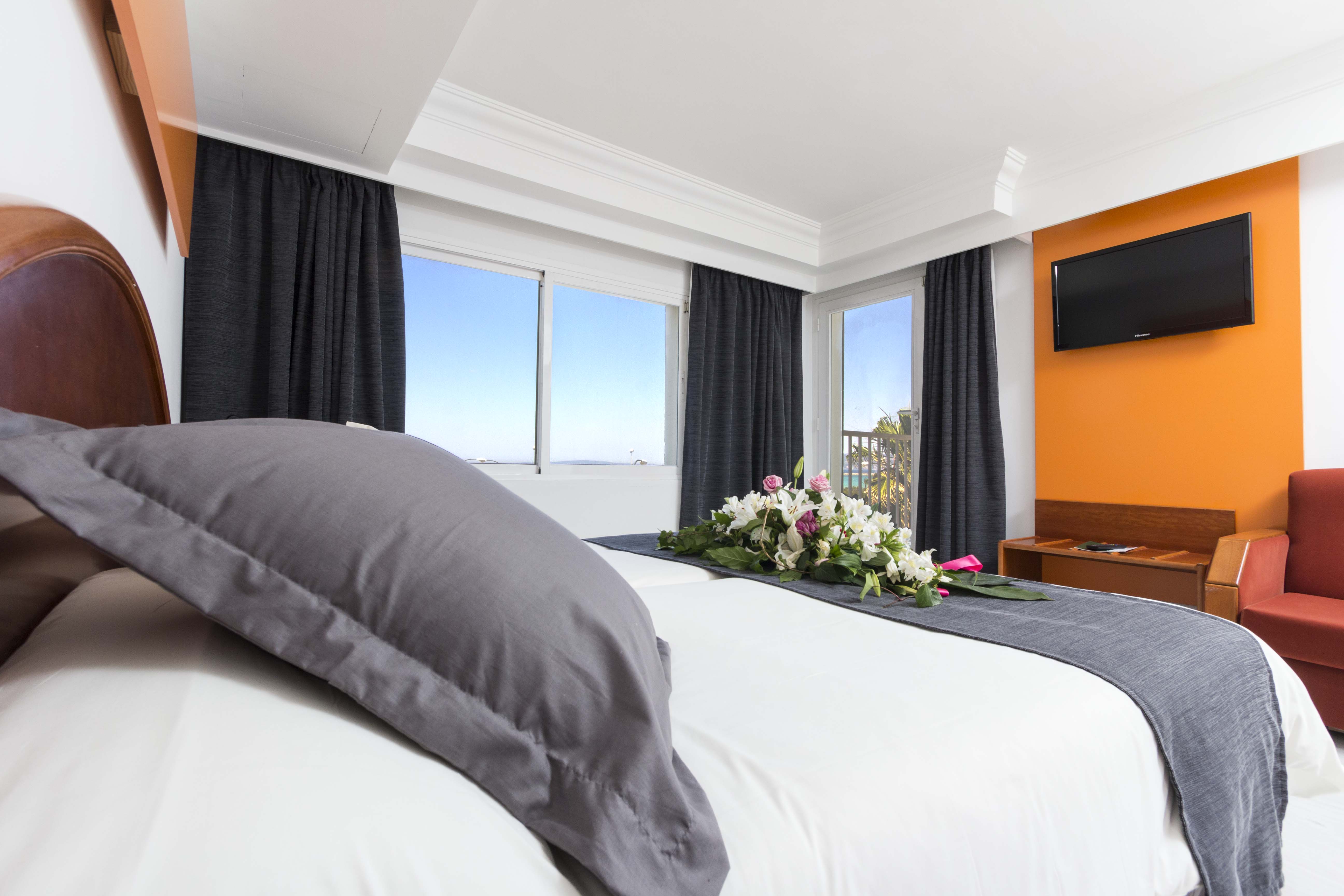 Double or Twin Standard