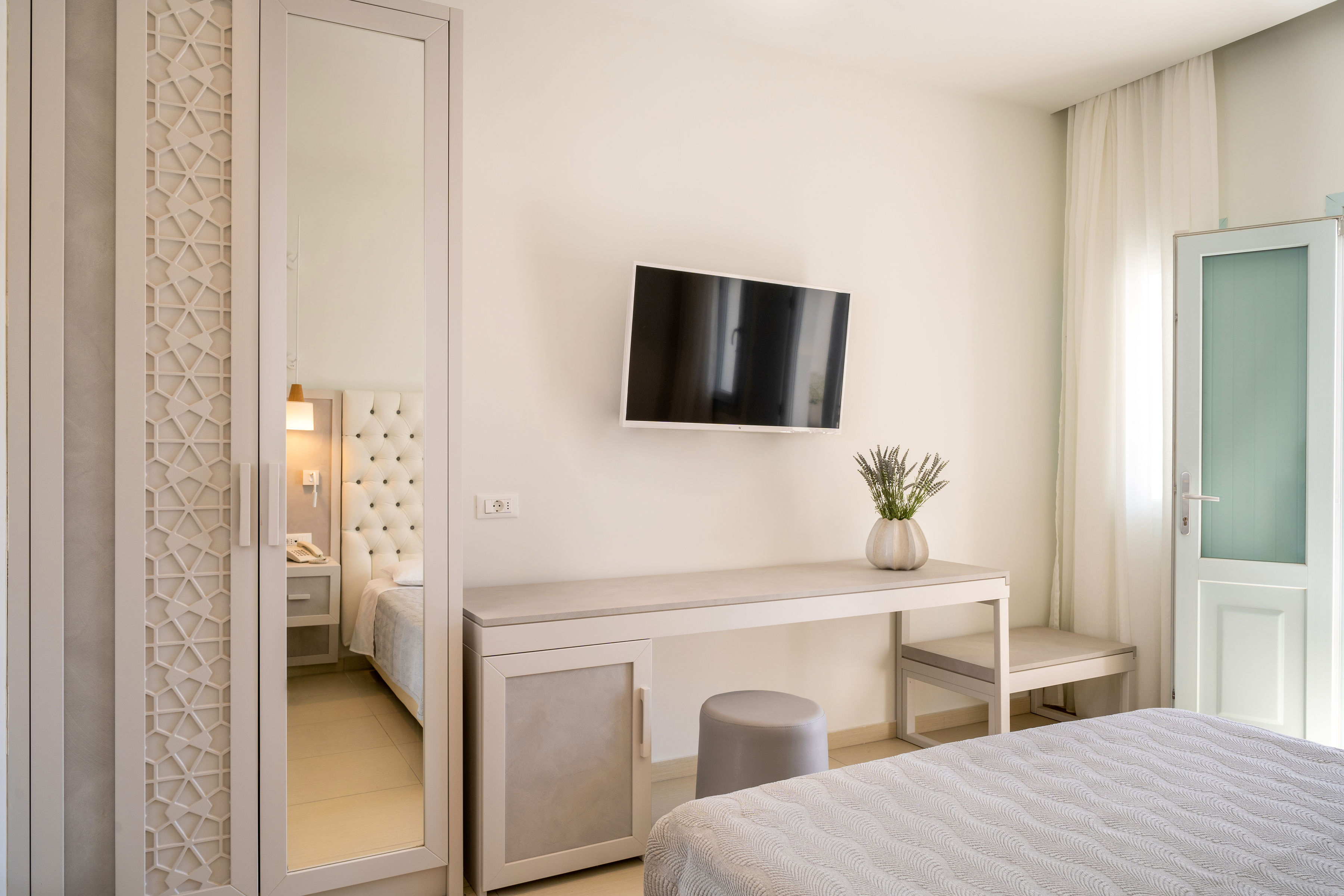 Double or Twin Capacity 2