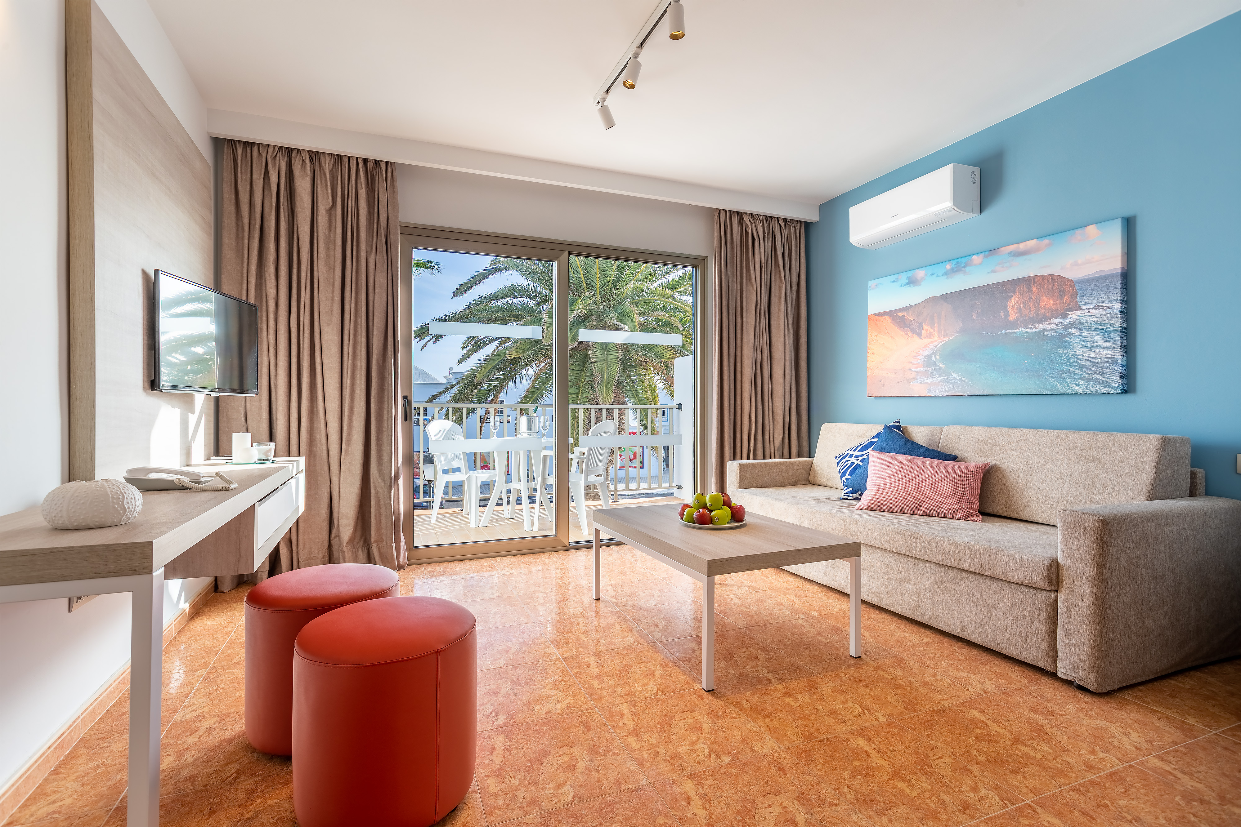 Apartment Capacity 6 Two Bedrooms