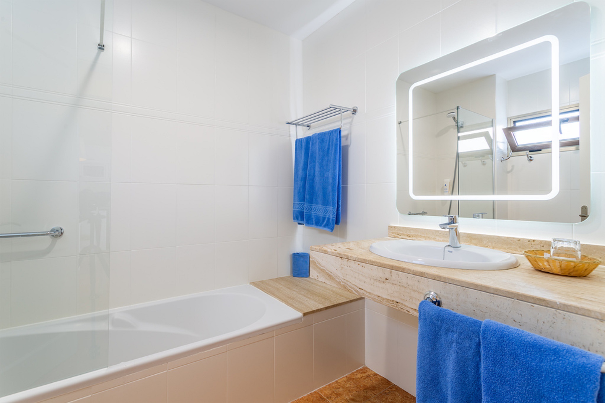 Apartment Capacity 6 Two Bedrooms