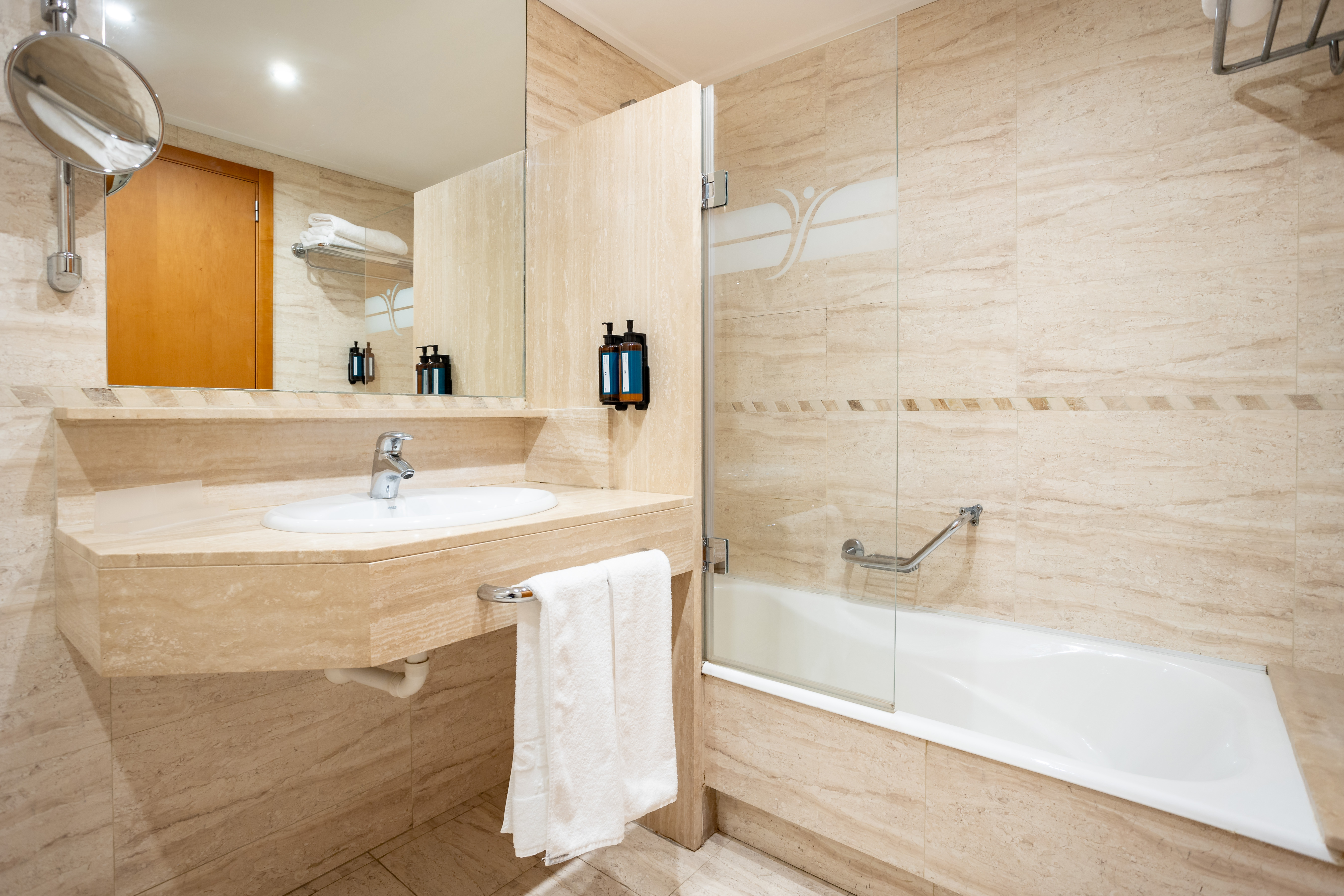 Double or Twin Deluxe