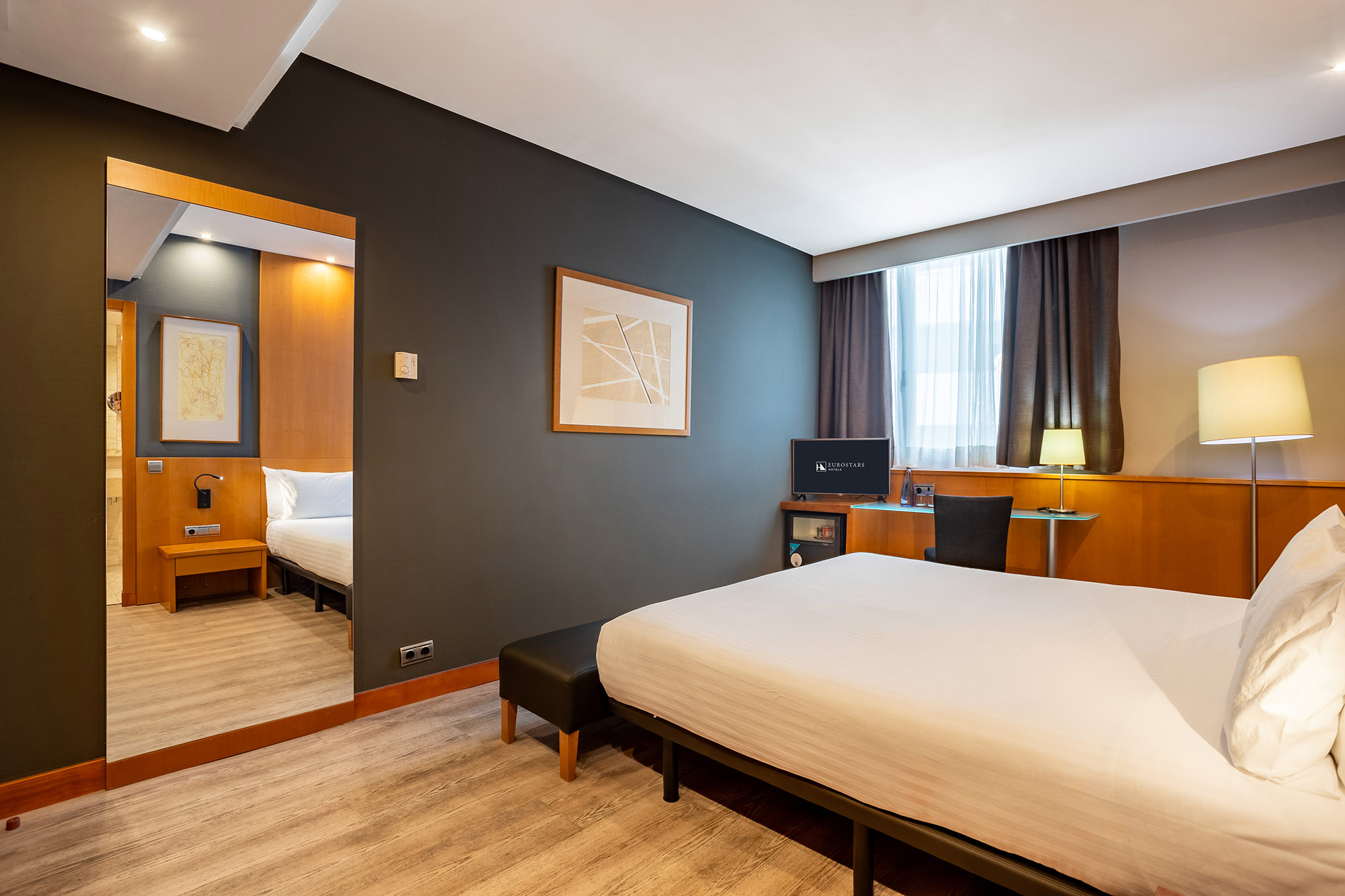 Double or Twin Deluxe