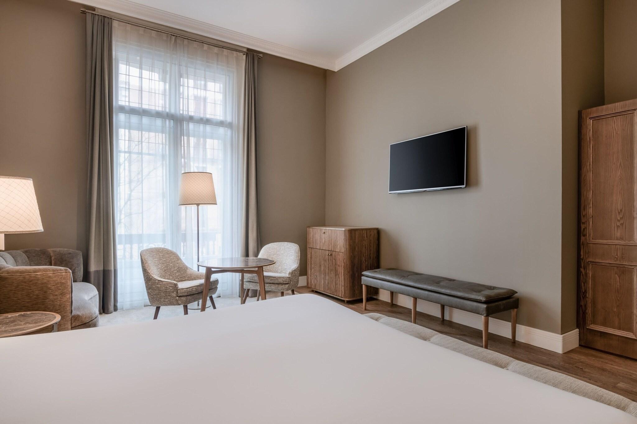 Double Premium King Bed