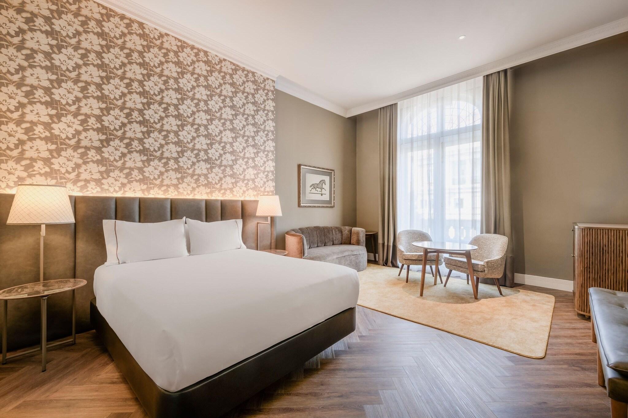 Double Premium Queen Bed