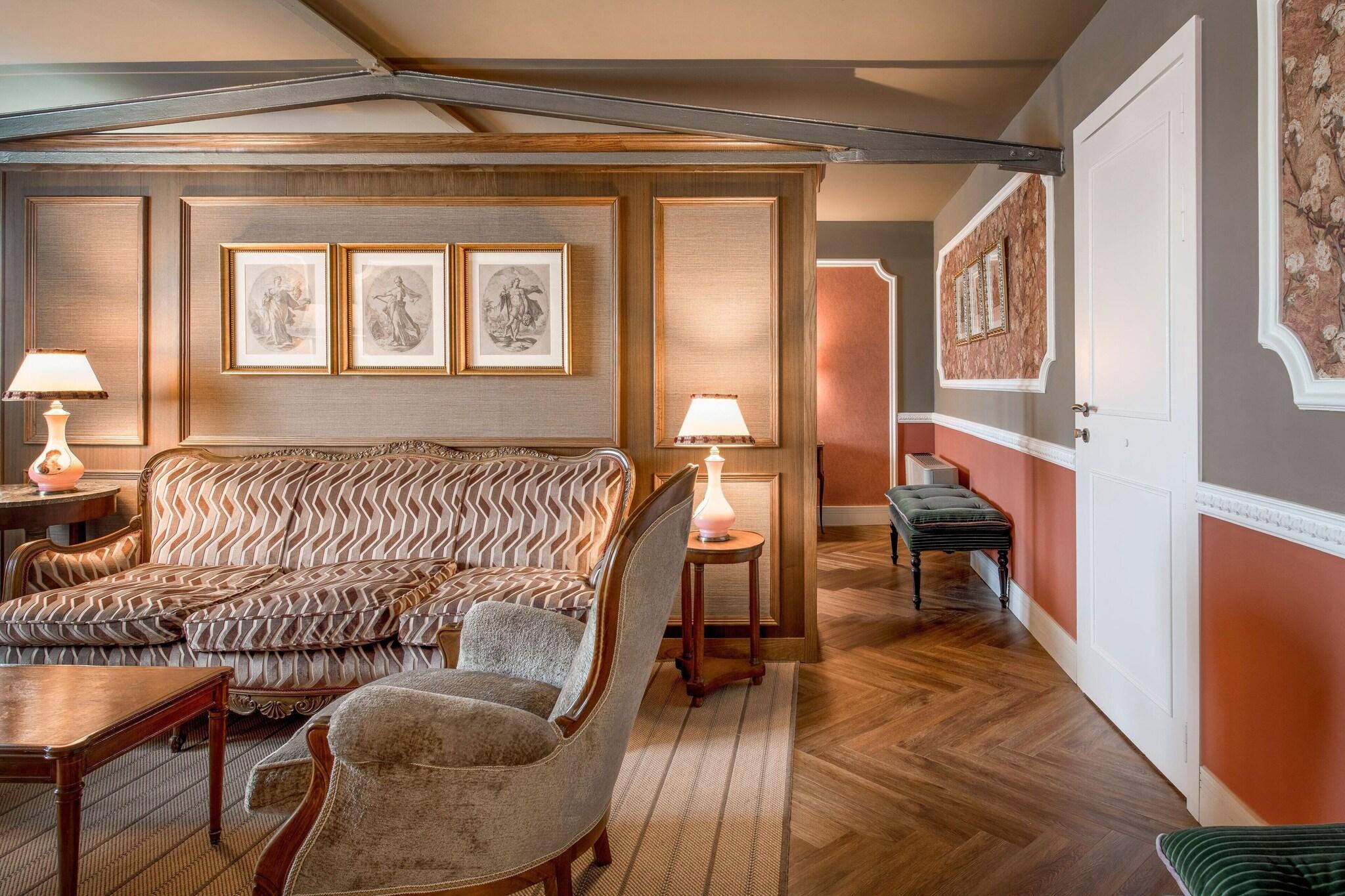 Junior Suite King Bed Non Smoking