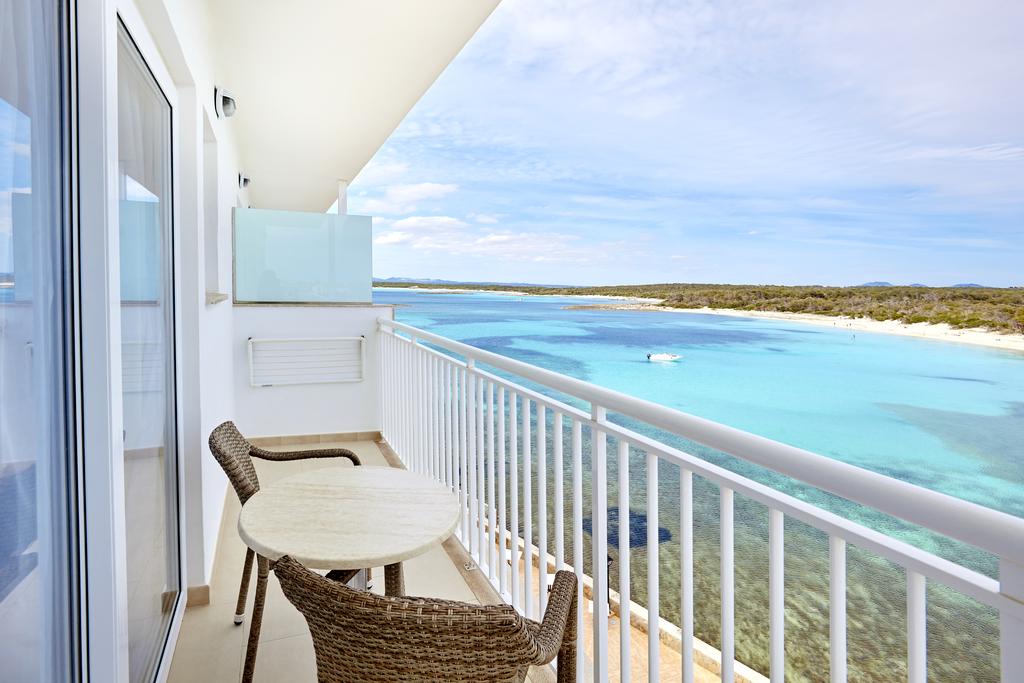 Double or Twin Sea View