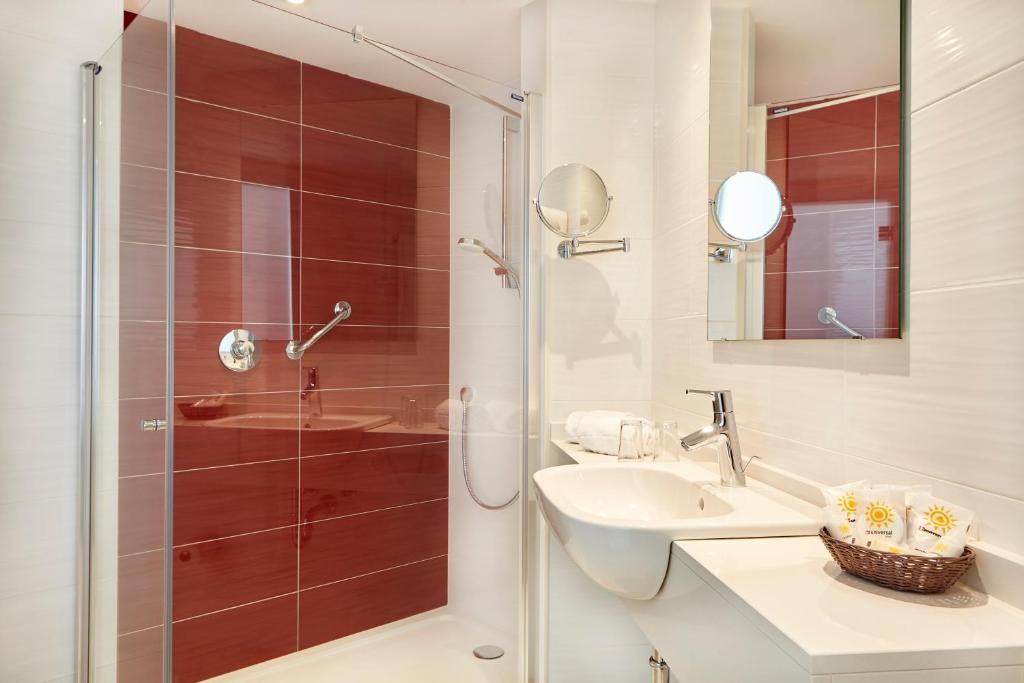 Family Room Standard