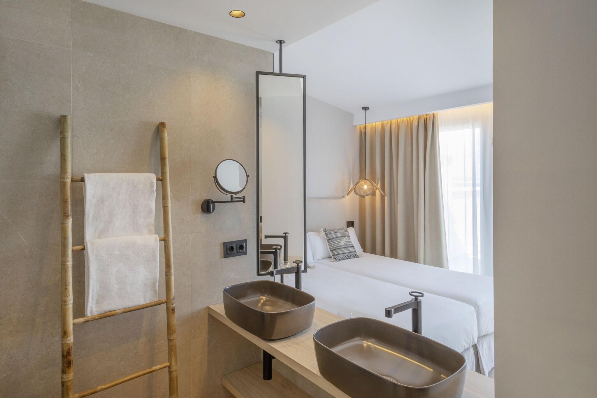 Suite with Double Bed