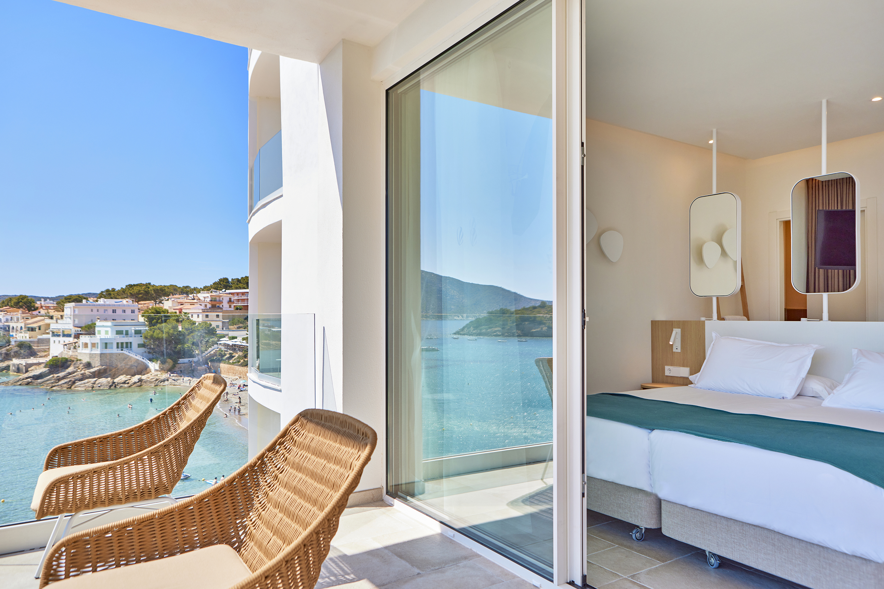 Double or Twin Superior Sea View