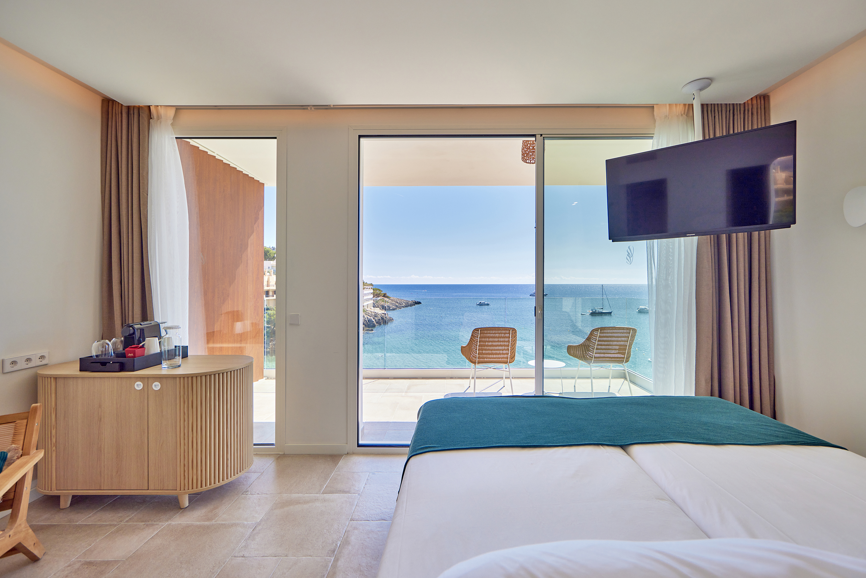 Double or Twin Superior Sea View