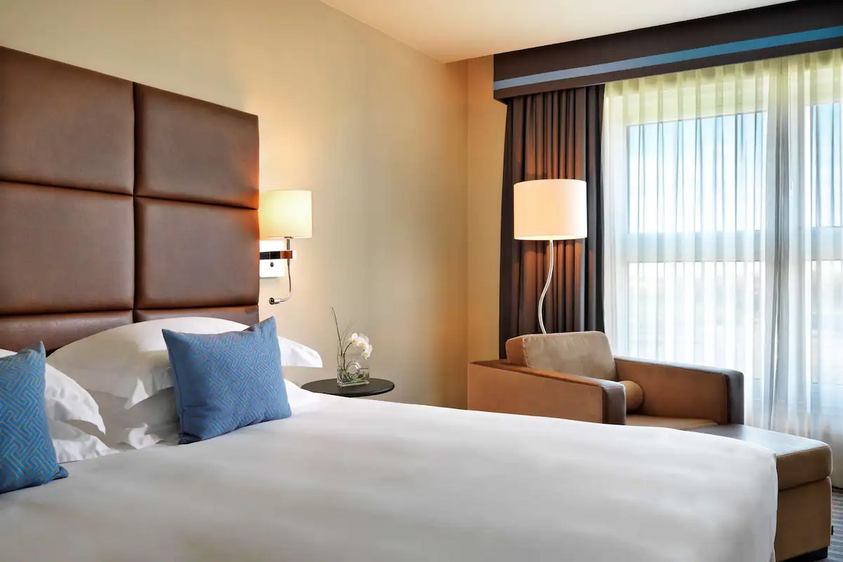 Double Queen Size Bed