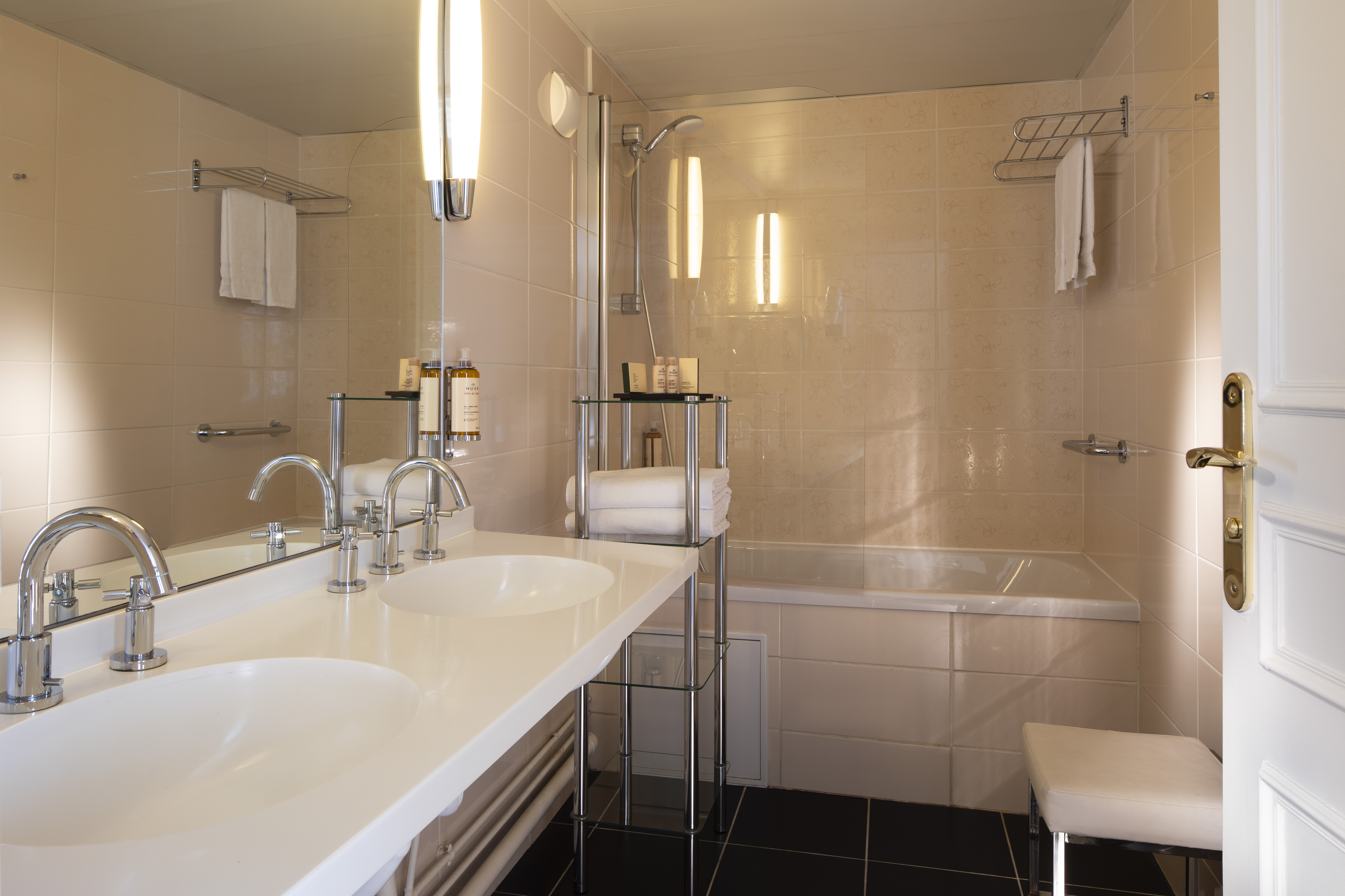 Double or Twin Deluxe