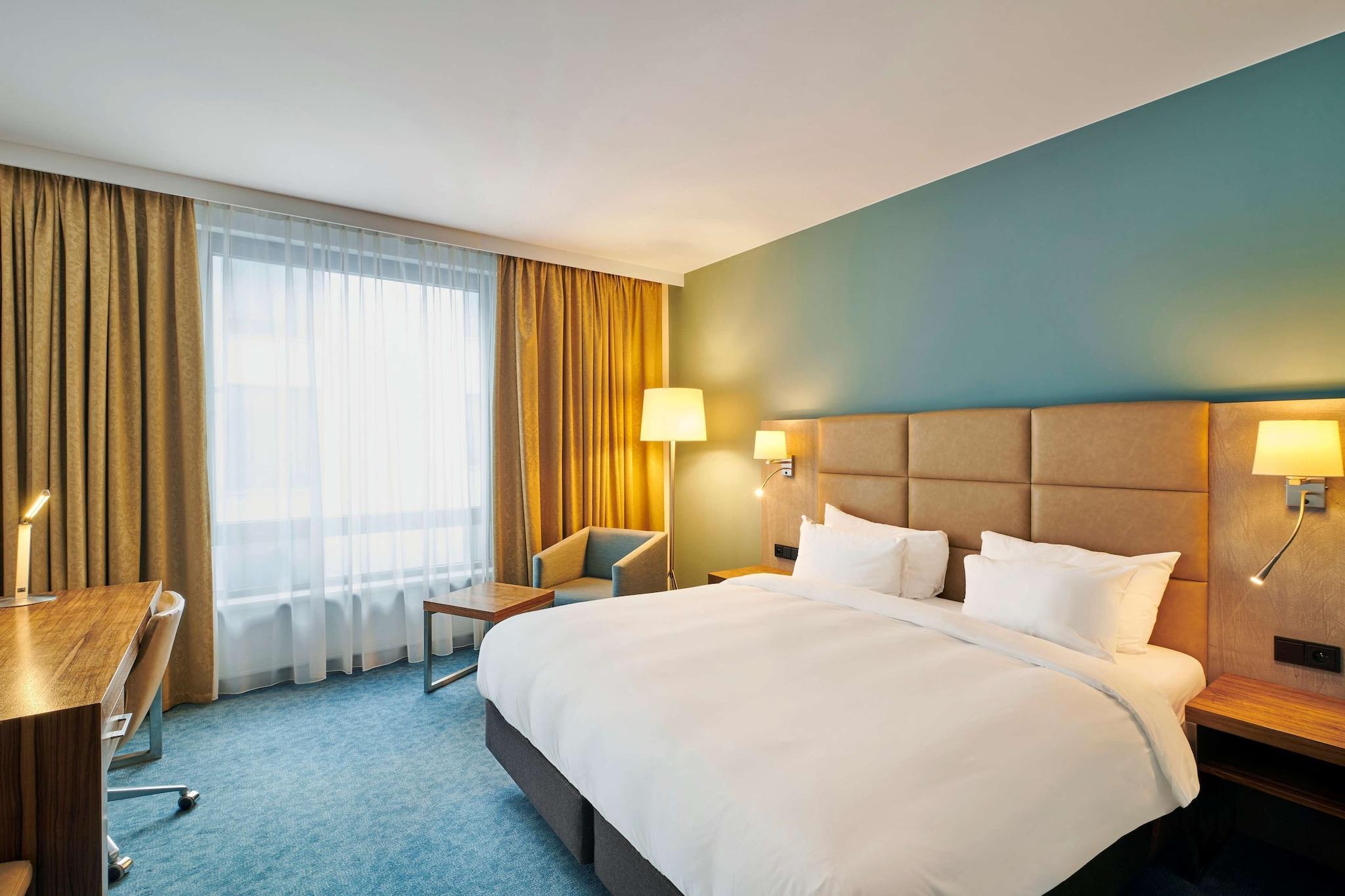 Double Superior Queen Bed